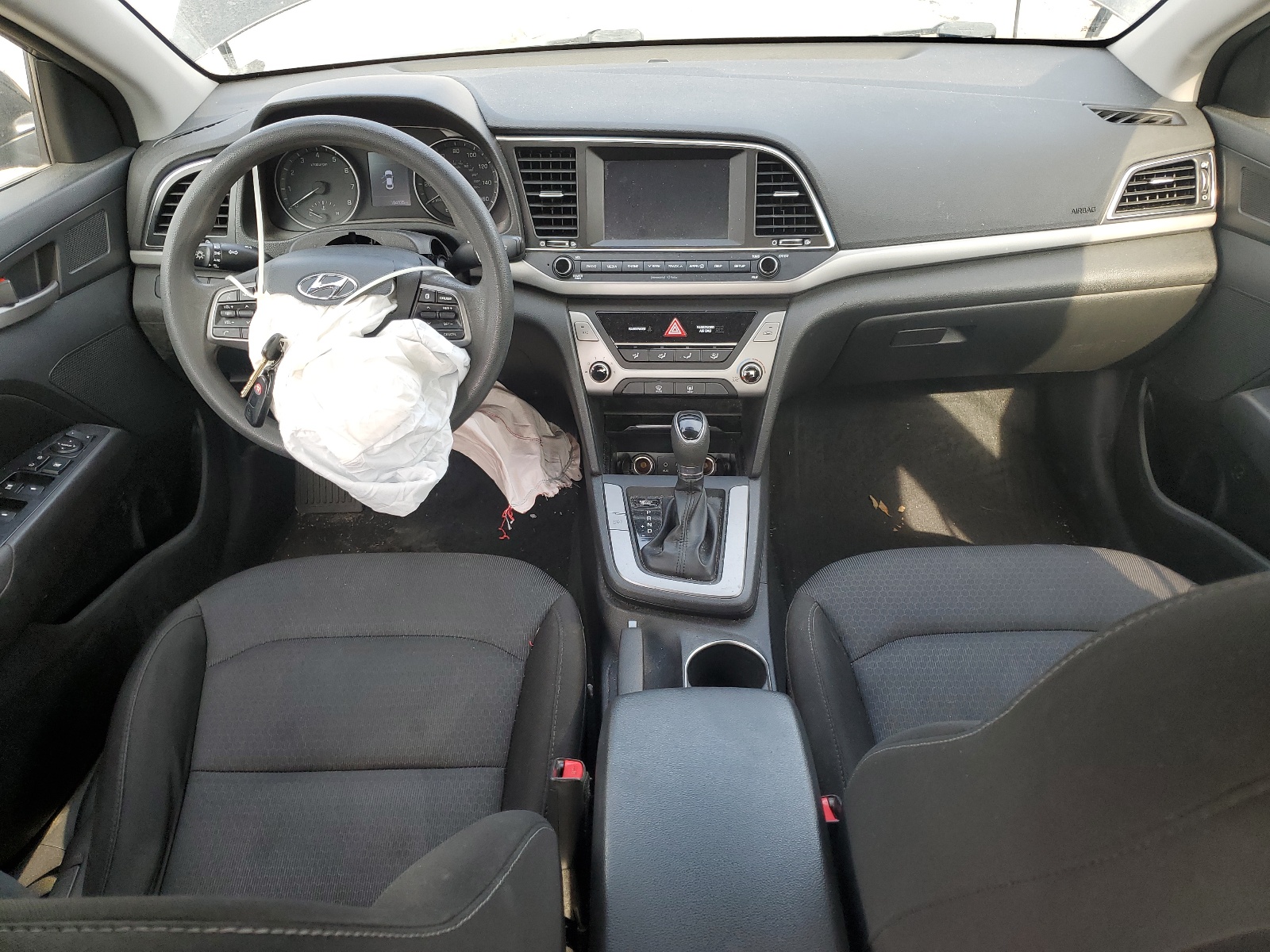 5NPD84LF8JH266713 2018 Hyundai Elantra Sel