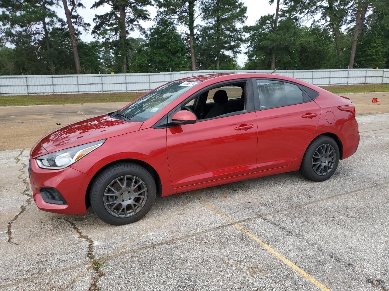 3KPC24A39JE034213 2018 HYUNDAI ACCENT - Image 1