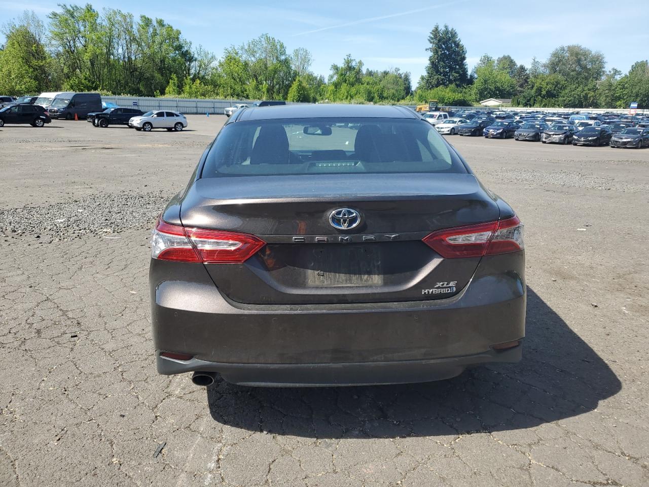 2018 Toyota Camry Hybrid VIN: 4T1B21HK2JU005463 Lot: 56687164