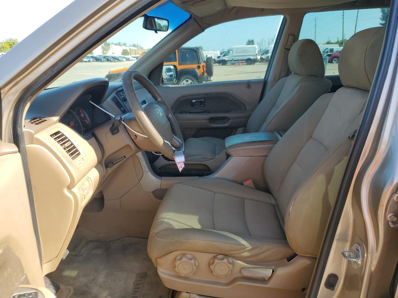 2007 Honda Pilot Lx VIN: 5FNYF28167B018069 Lot: 55813014