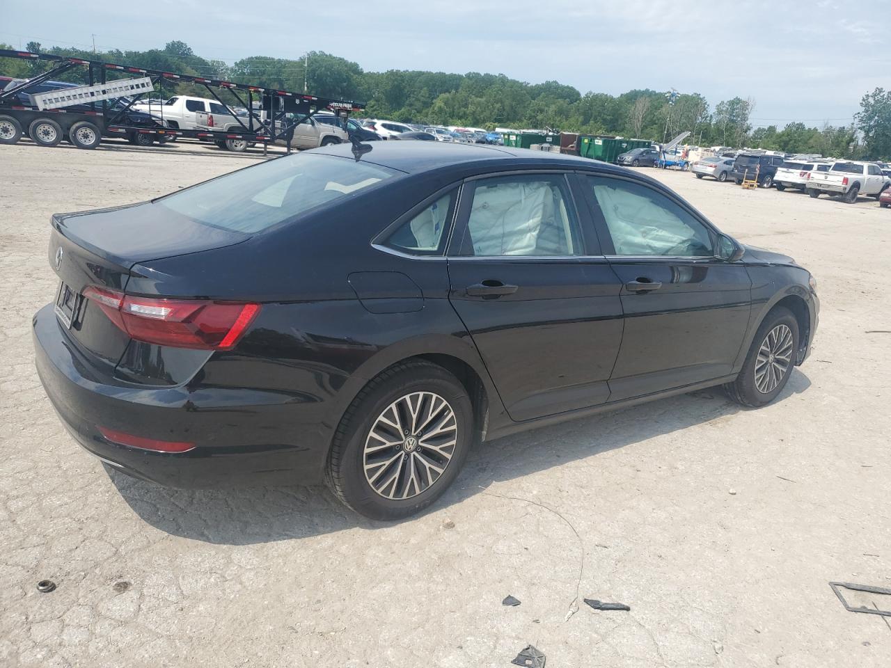 2020 Volkswagen Jetta - Image 3