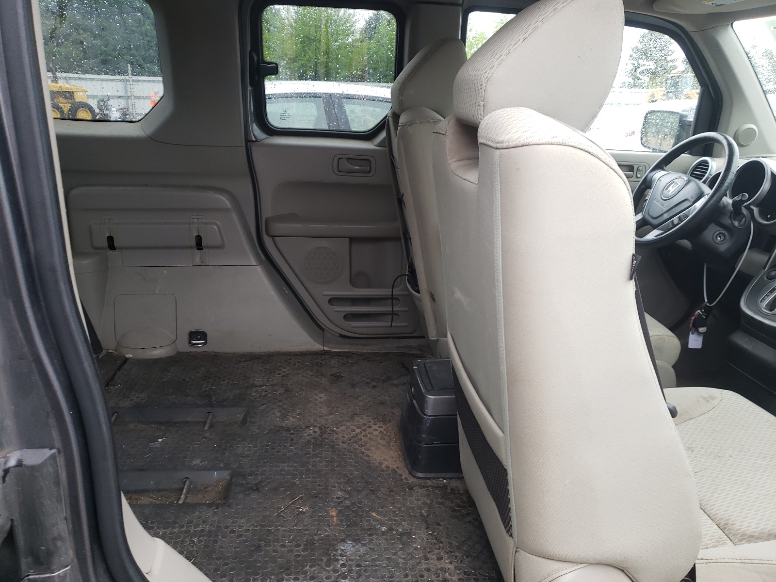 5J6YH2H71BL002263 2011 Honda Element Ex