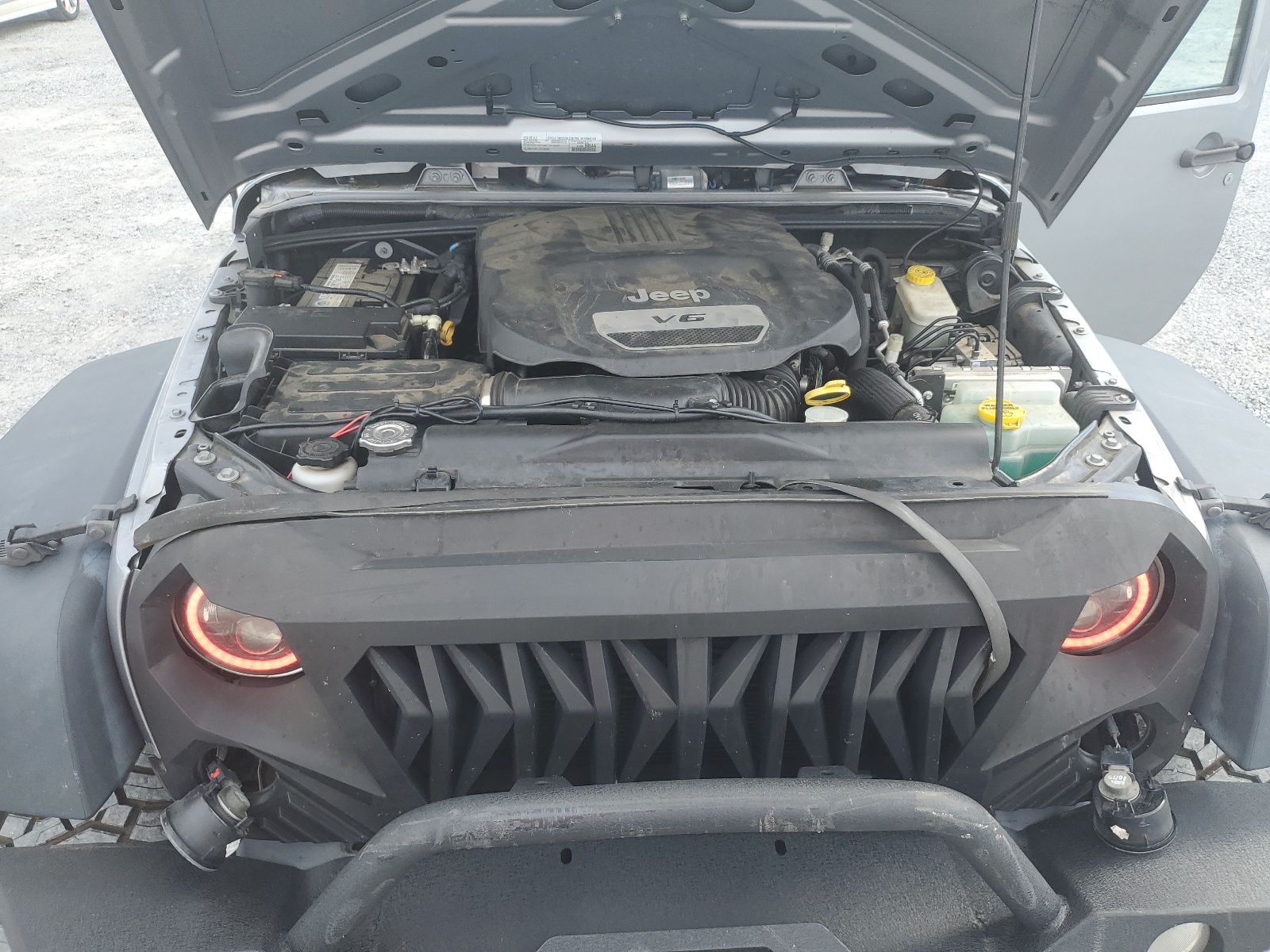 1C4BJWDG1GL343683 2016 Jeep Wrangler Unlimited Sport