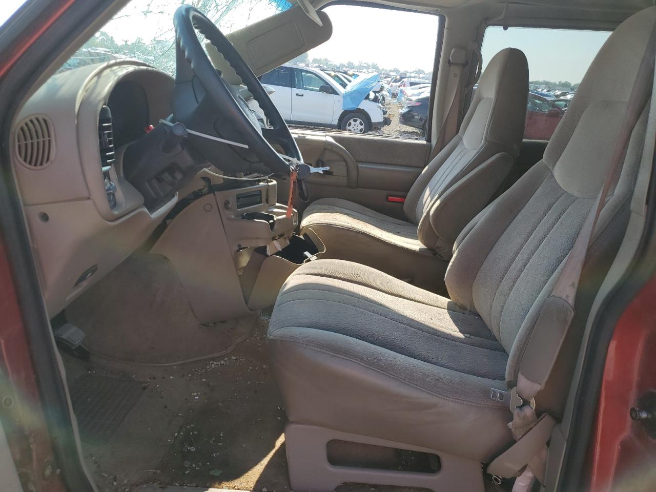 2000 Chevrolet Astro VIN: 1GNDM19W8YB137441 Lot: 55126784