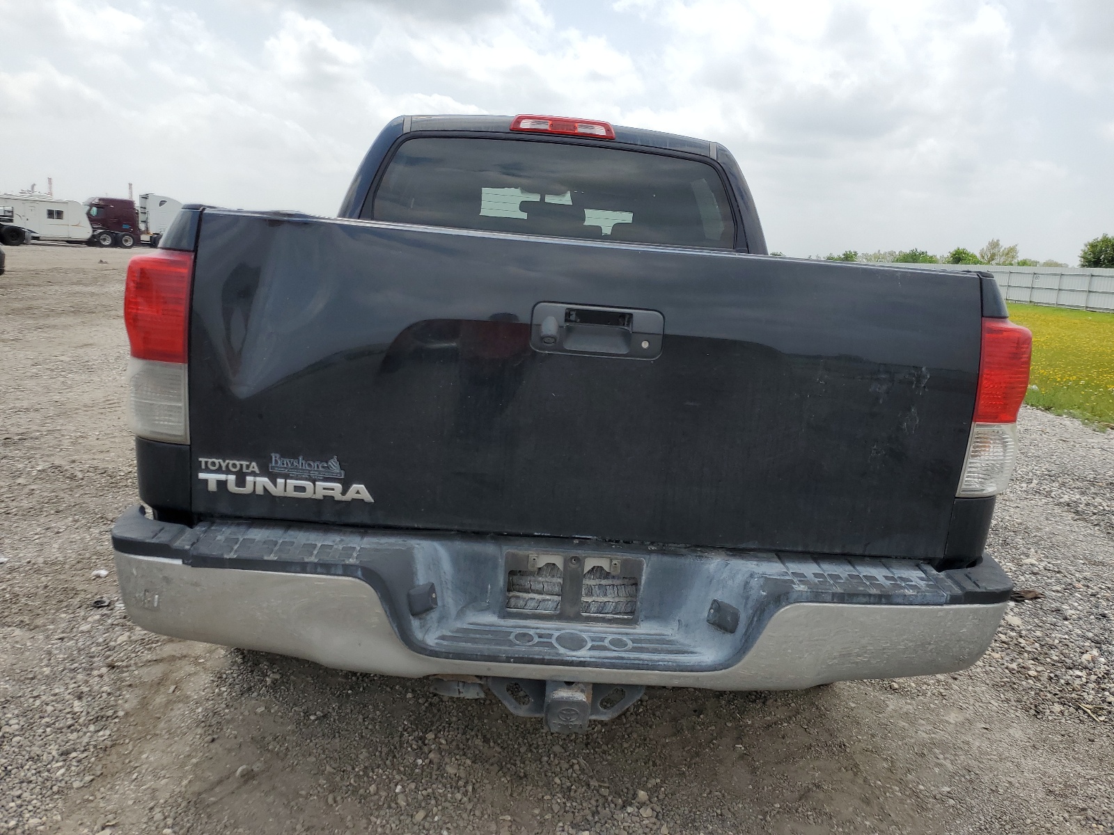 5TFEY5F15BX101802 2011 Toyota Tundra Crewmax Sr5