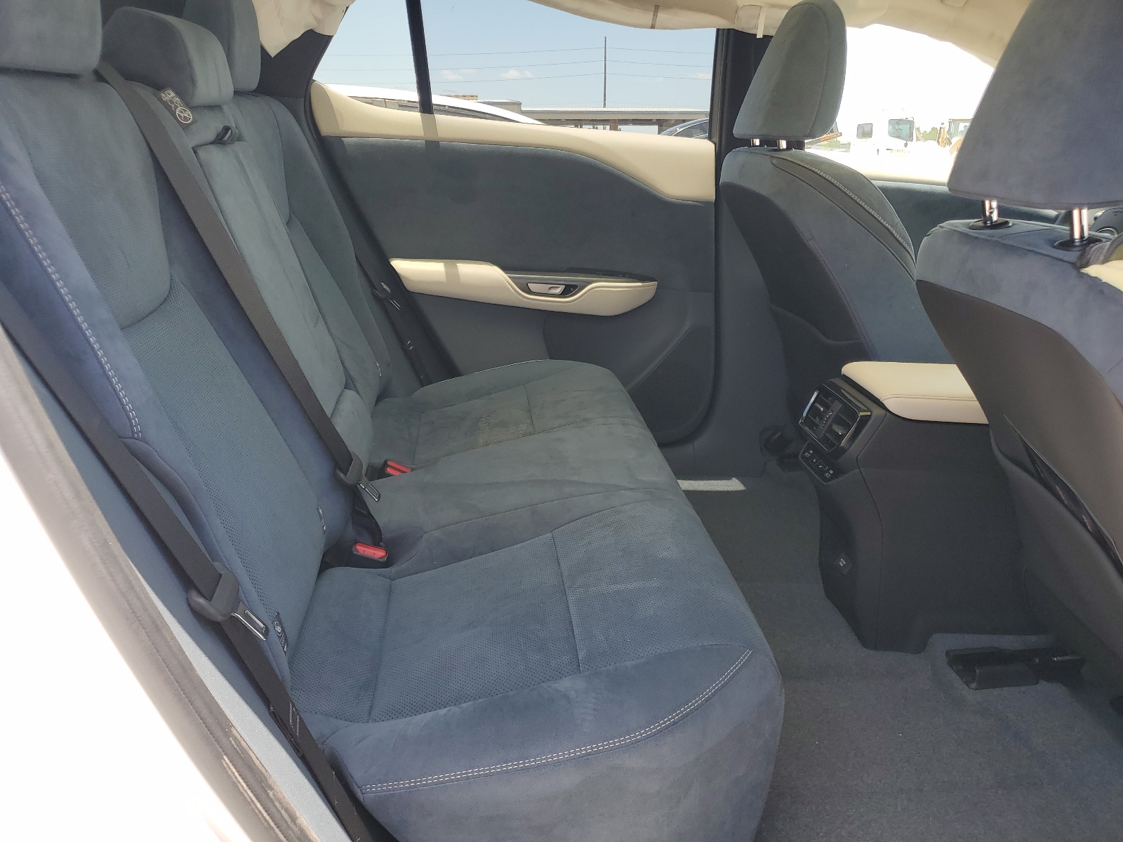 JTJAAAAB7PA001851 2023 Lexus Rz 450E