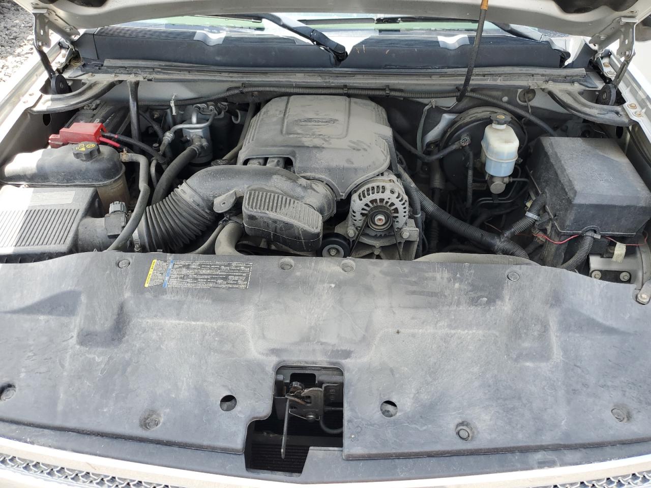 2011 Chevrolet Silverado - Image 12