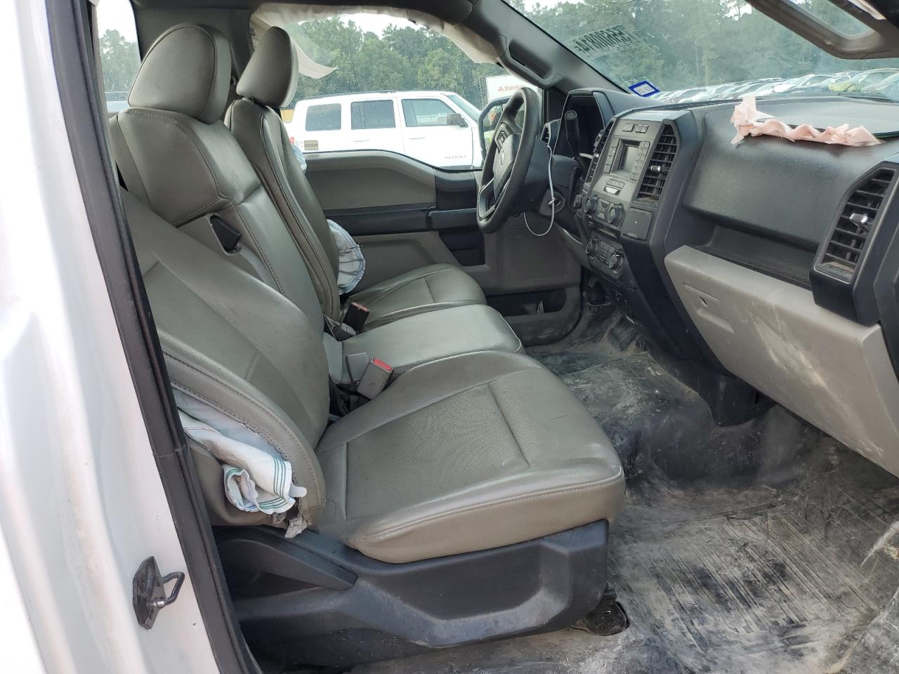 2017 Ford F150 VIN: 1FTNF1CG2HKC51900 Lot: 55600814