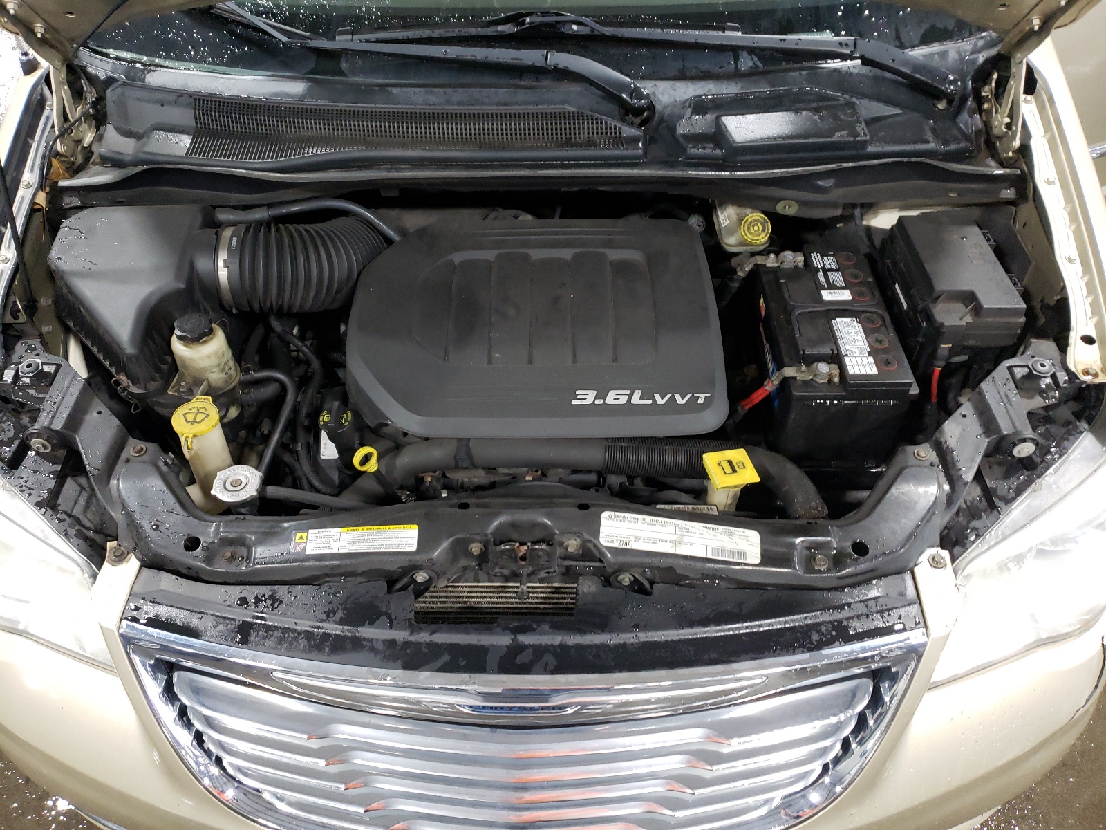 2A4RR5DG2BR781852 2011 Chrysler Town & Country Touring