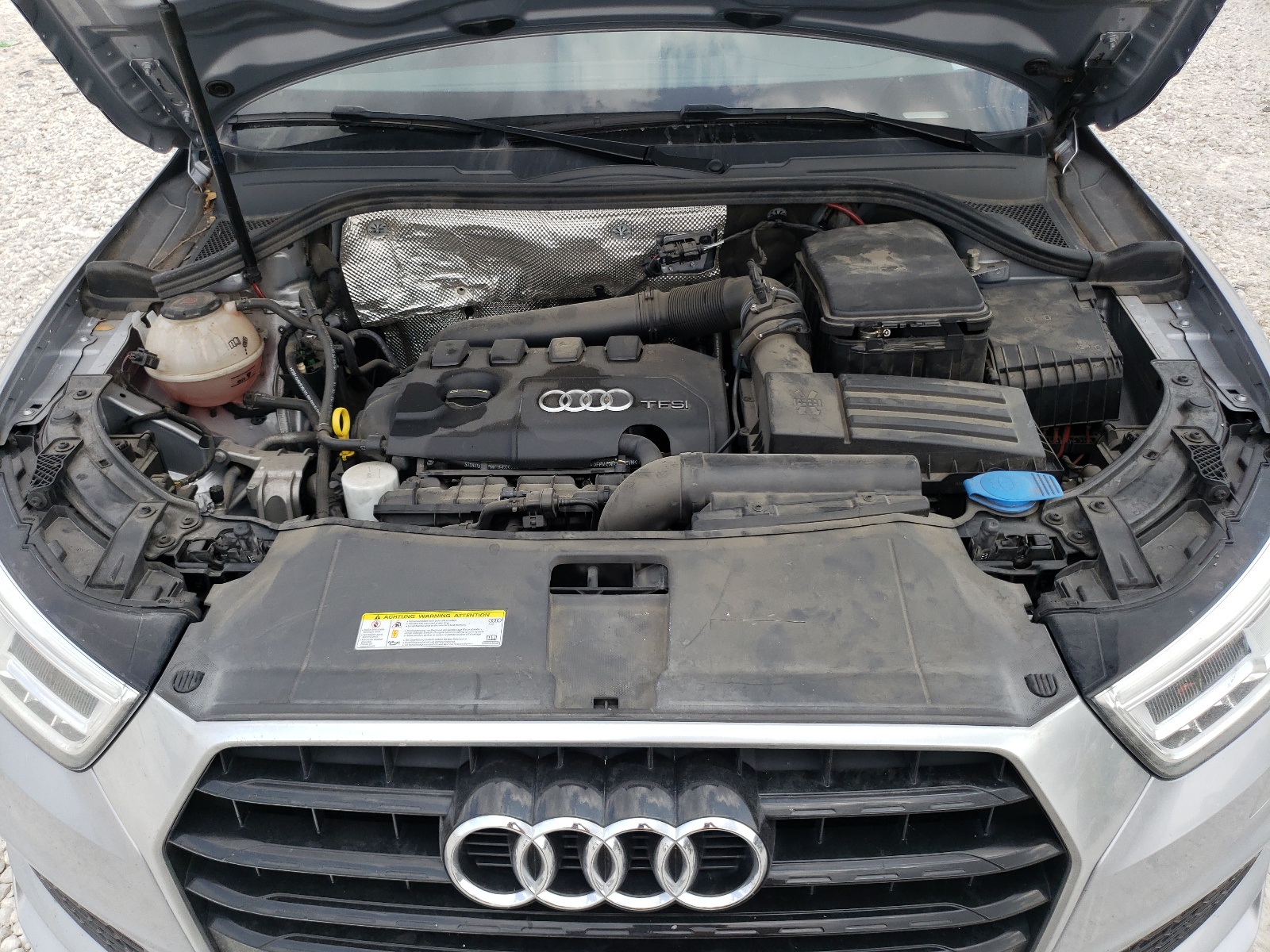 WA1HCCFS4JR031411 2018 Audi Q3