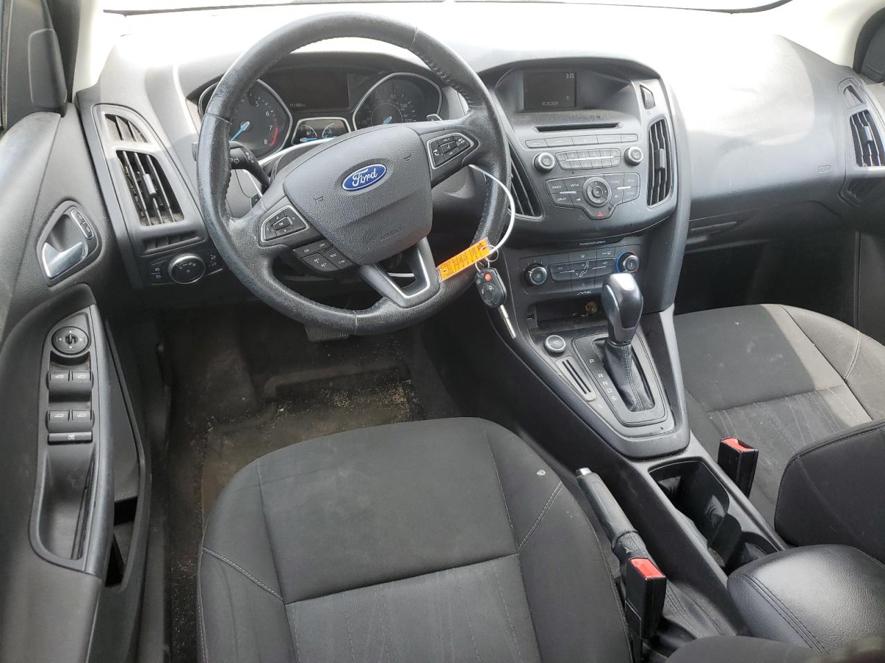 1FADP3K23FL334260 2015 Ford Focus Se