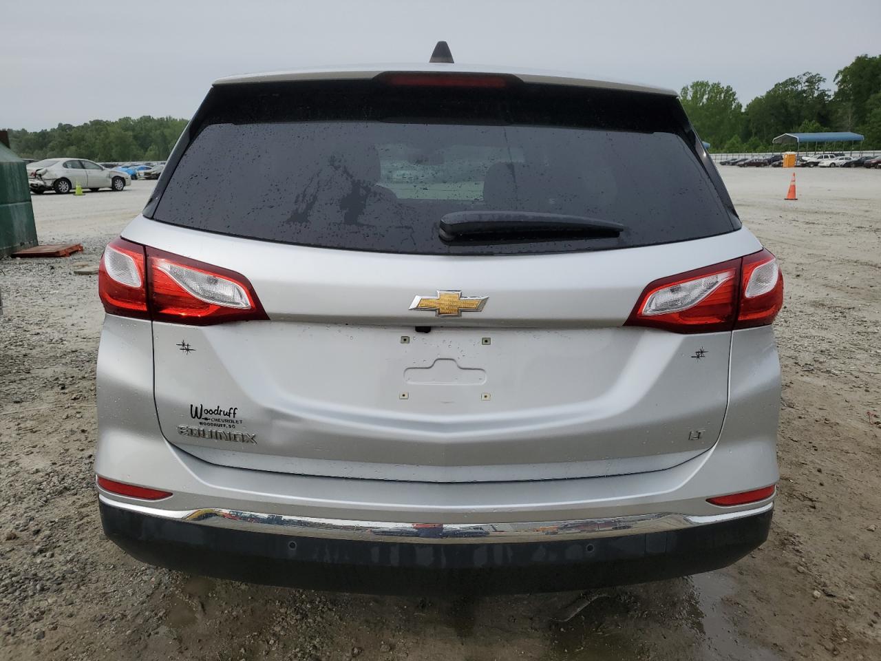 2GNAXJEV6J6319171 2018 Chevrolet Equinox Lt