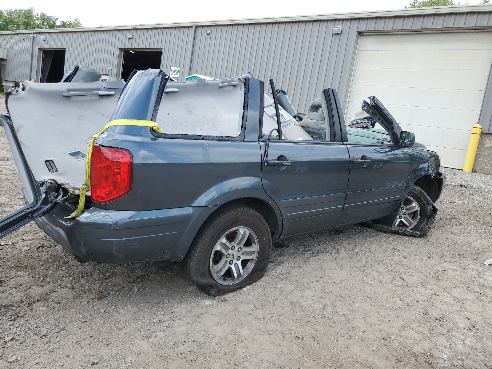 5FNYF18415B025562 2005 Honda Pilot Ex