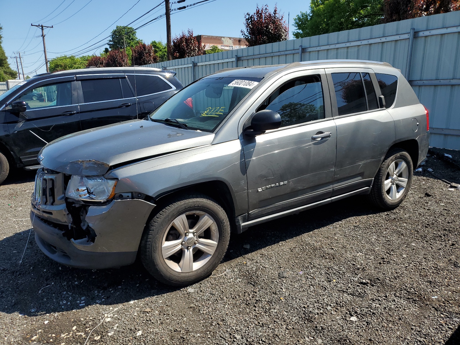 2013 Jeep Compass Latitude vin: 1C4NJDEB2DD236197