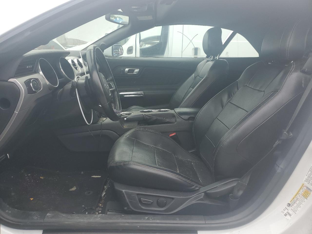 2020 Ford Mustang VIN: 1FATP8UH7L5111813 Lot: 53764334