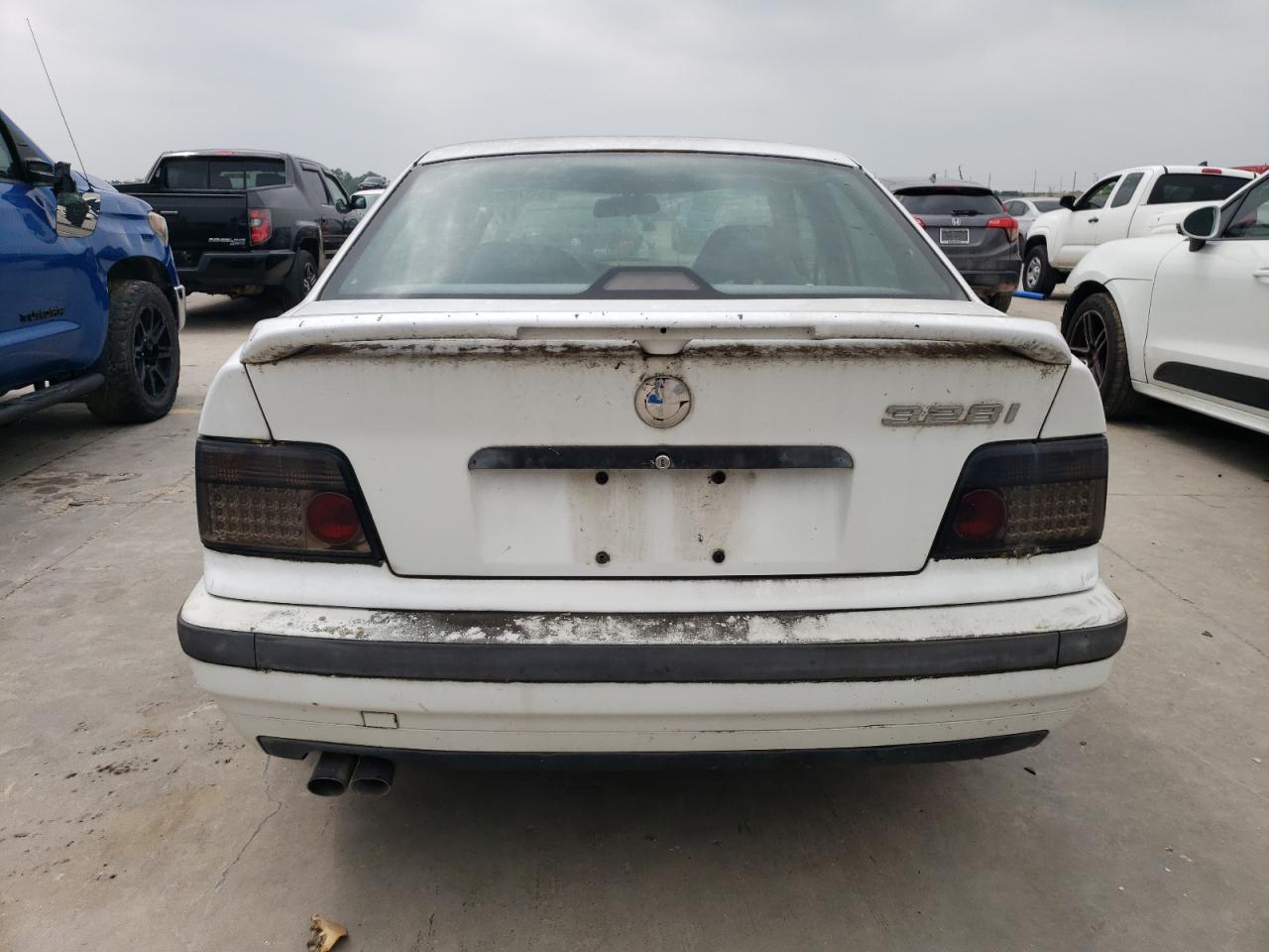 1996 BMW 328 I Automatic VIN: WBACD4323TAV43229 Lot: 56370684