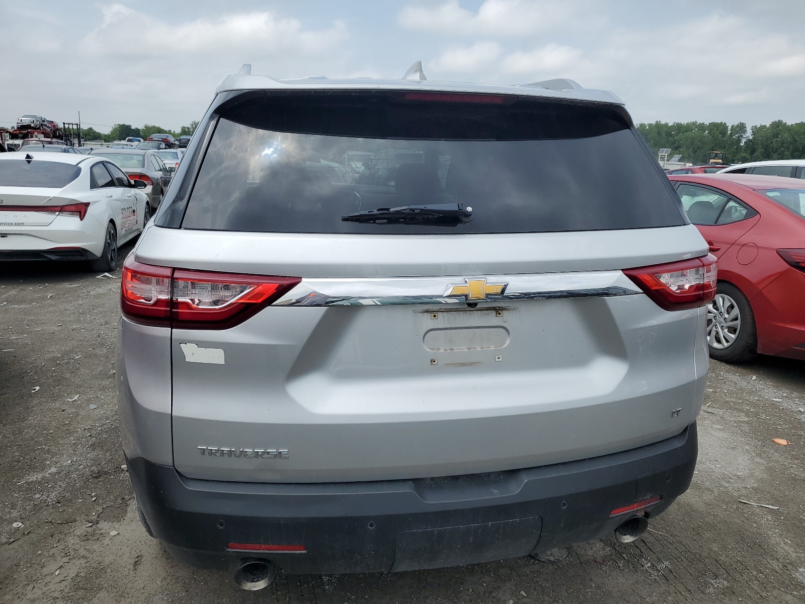 1GNERGKWXJJ225423 2018 Chevrolet Traverse Lt