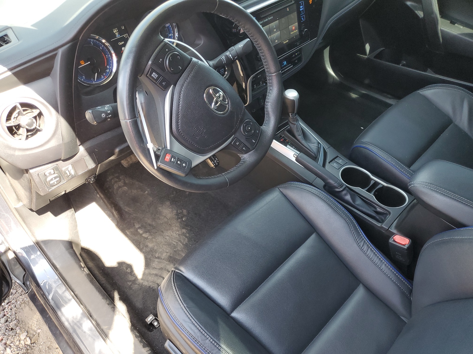 5YFBURHE9HP692018 2017 Toyota Corolla L