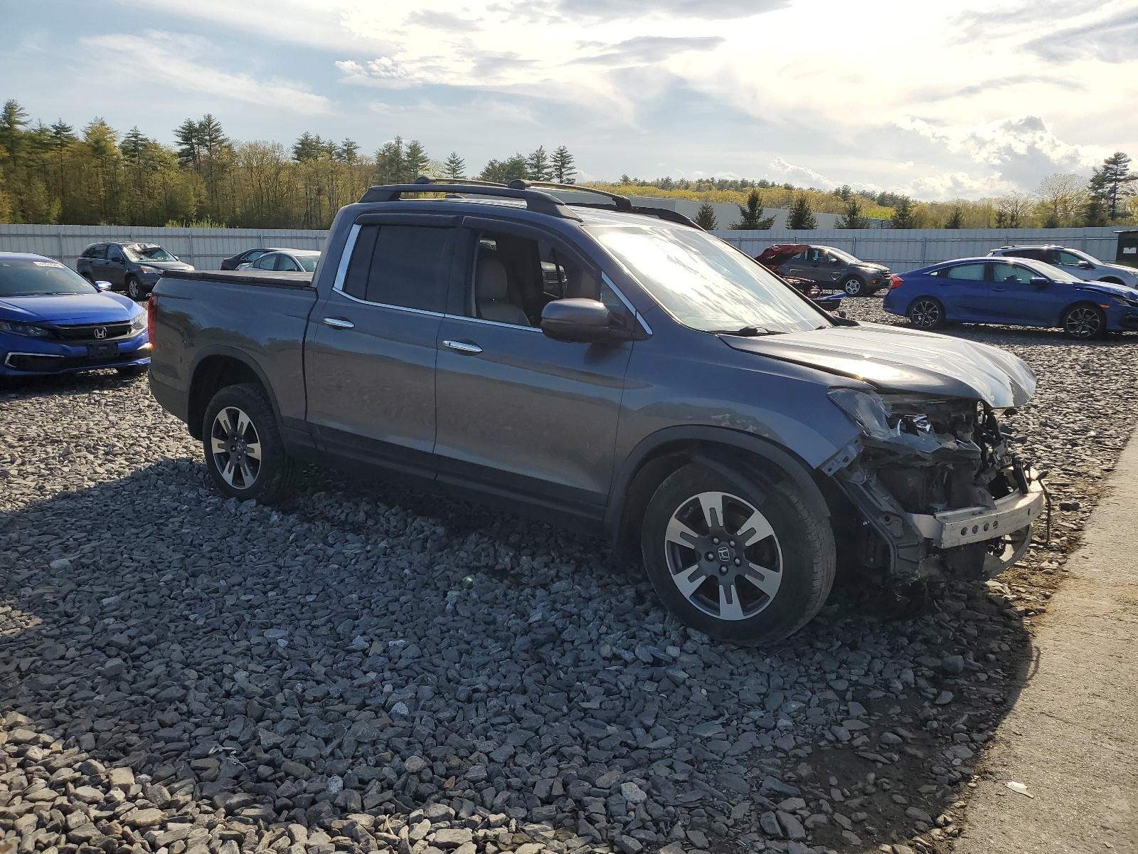 2017 Honda Ridgeline Rtl vin: 5FPYK3F75HB025323