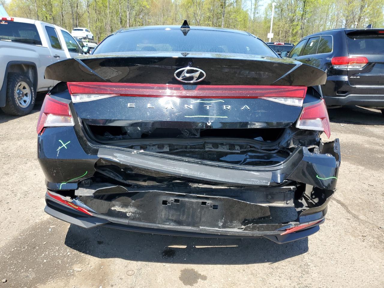 KMHLS4AG7NU307669 2022 Hyundai Elantra Sel