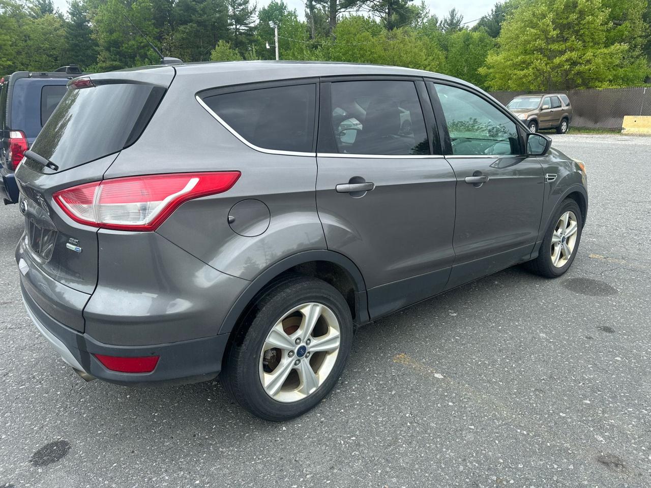 VIN 1FMCU9GX1EUB74826 2014 FORD ESCAPE no.4