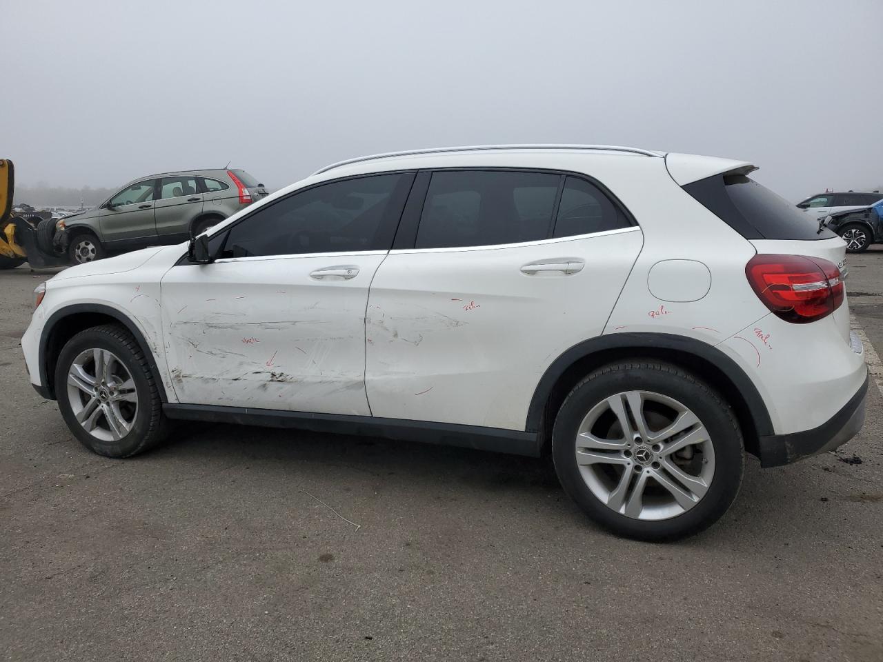 WDCTG4GB7KU010022 2019 MERCEDES-BENZ GLA CLASS - Image 2