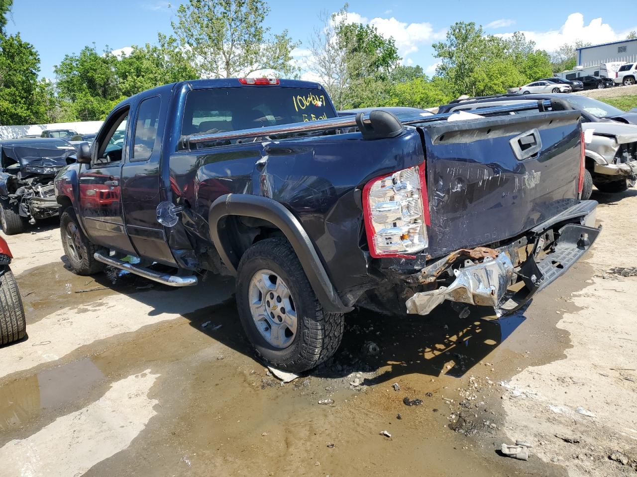 2008 Chevrolet Silverado - Image 2
