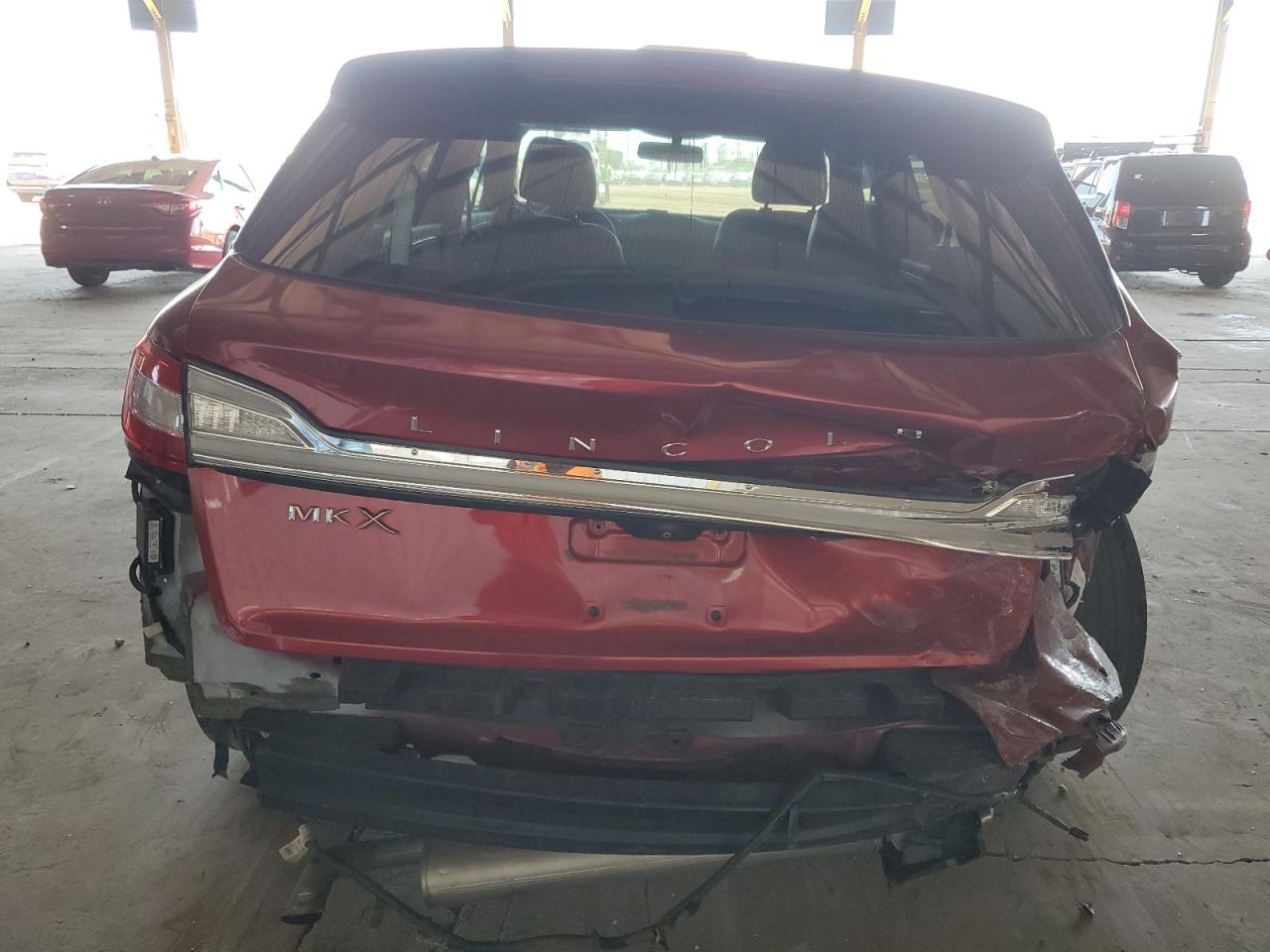 2LMPJ6KR8HBL47371 2017 Lincoln Mkx Select