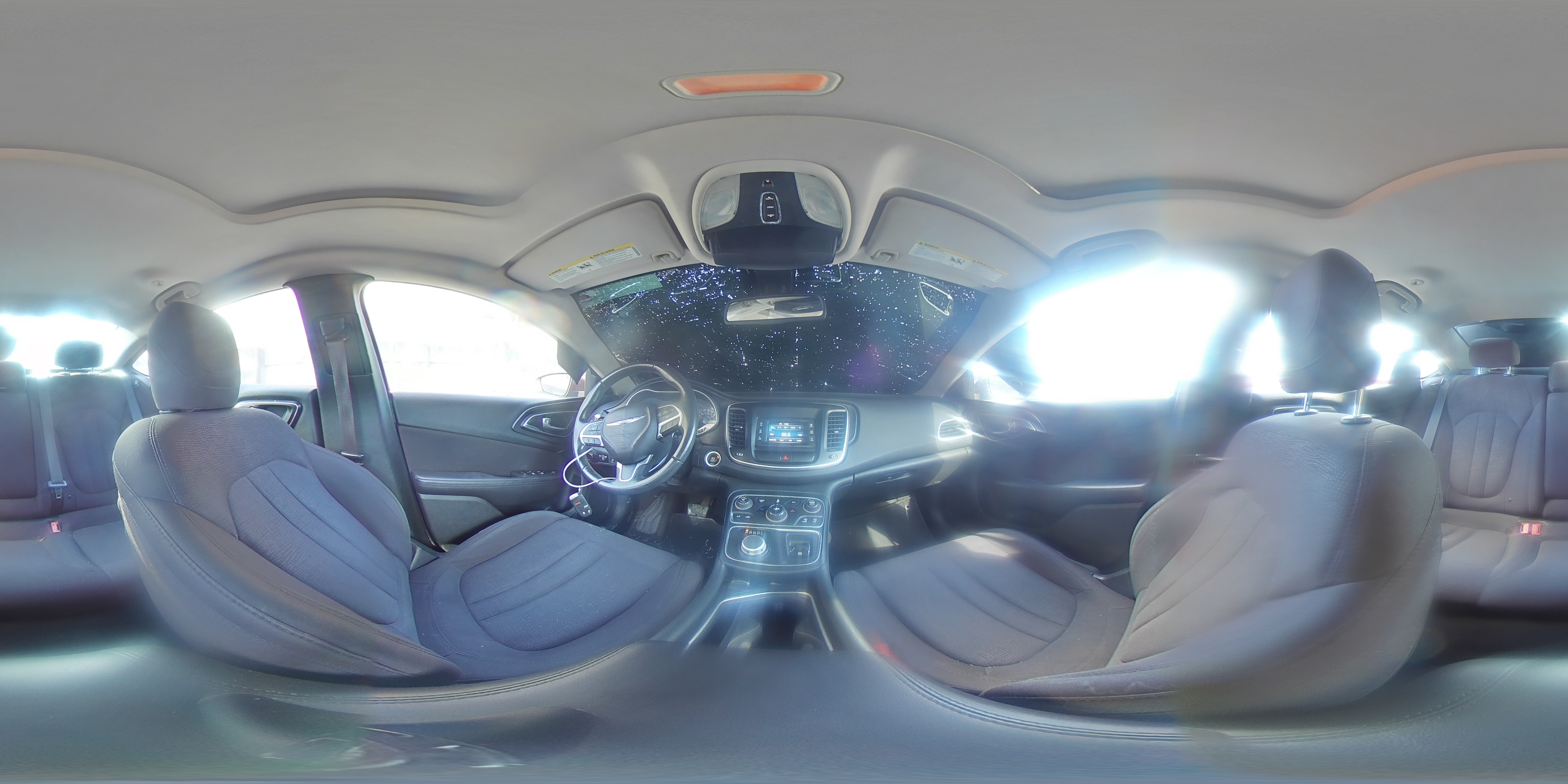 2015 Chrysler 200 Limited VIN: 1C3CCCAB2FN679274 Lot: 56401894