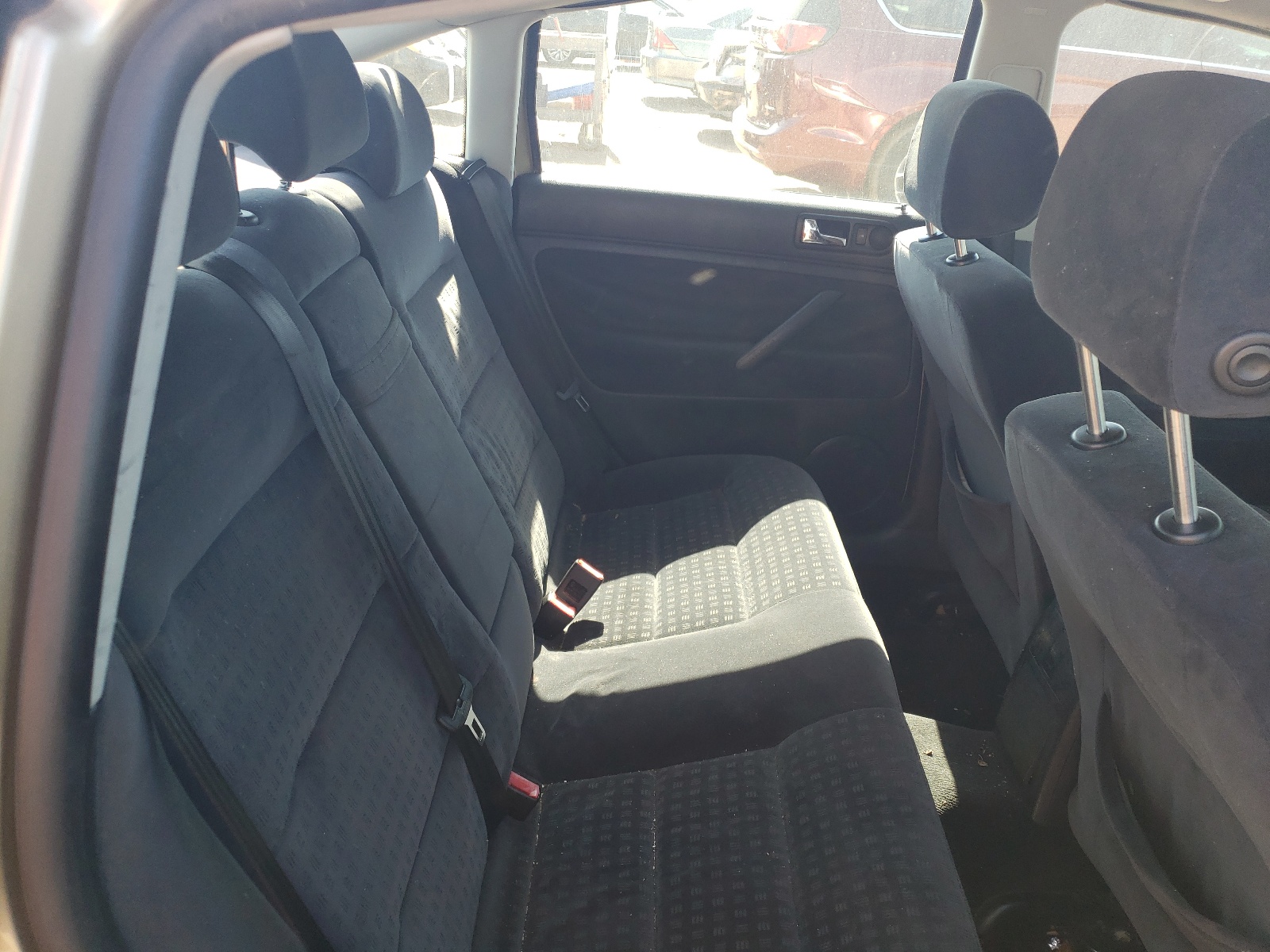 WVWPD63B72P295112 2002 Volkswagen Passat Gls