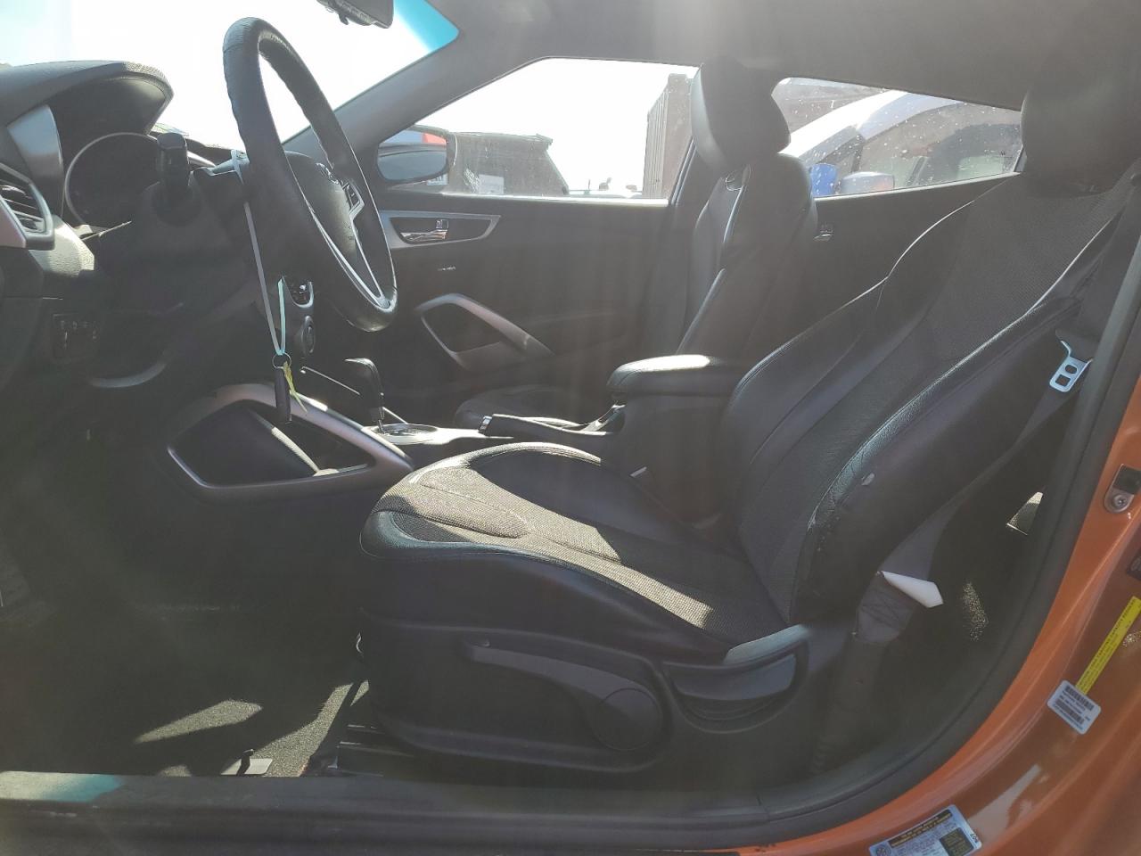2012 Hyundai Veloster - Image 7