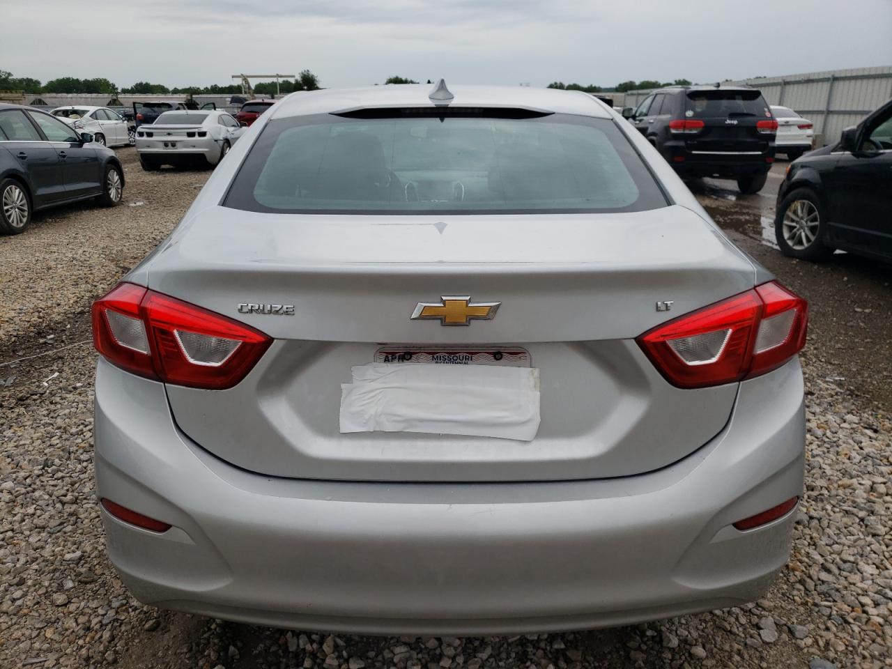 1G1BE5SM1H7103656 2017 Chevrolet Cruze Lt