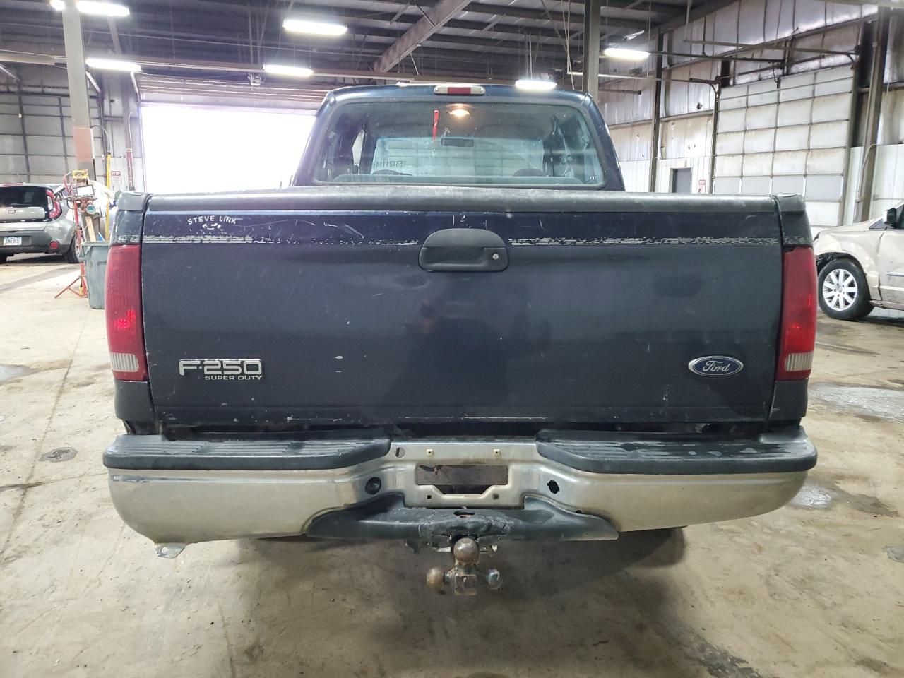 1999 Ford F250 Super Duty VIN: 1FTNW21S5XEF00135 Lot: 53421114