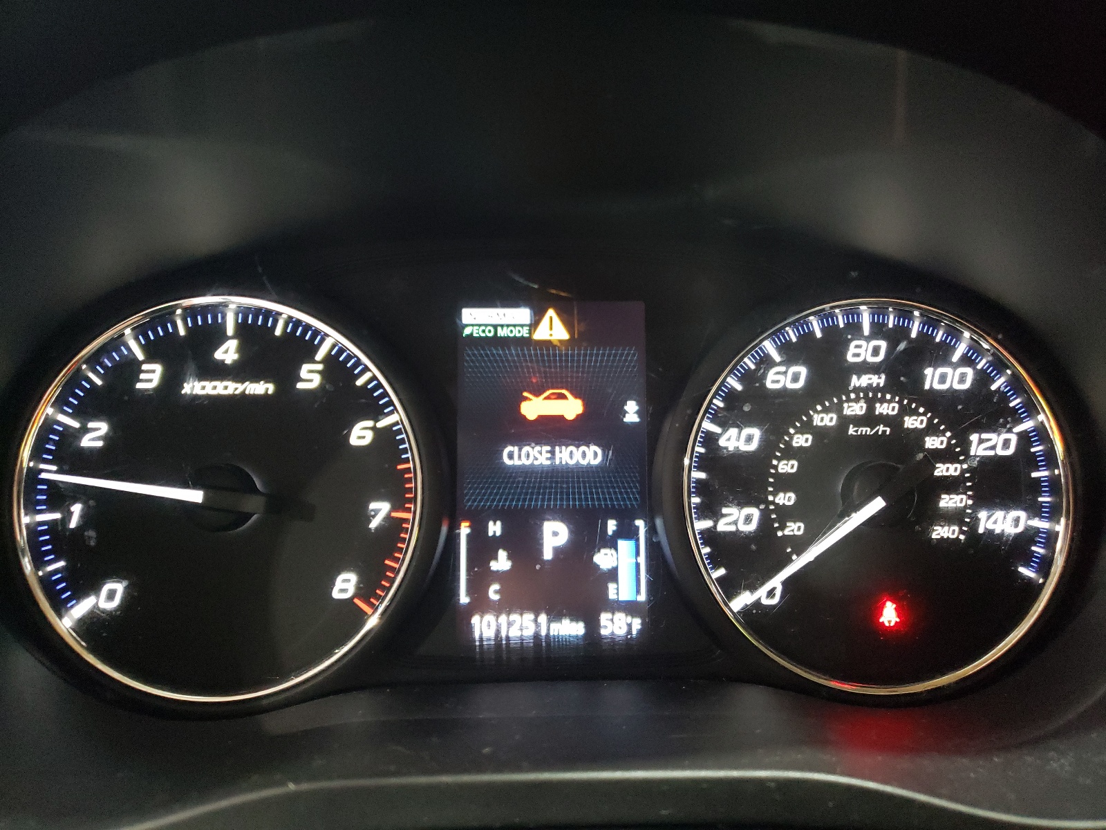 JA4AZ3A38JZ020945 2018 Mitsubishi Outlander Se