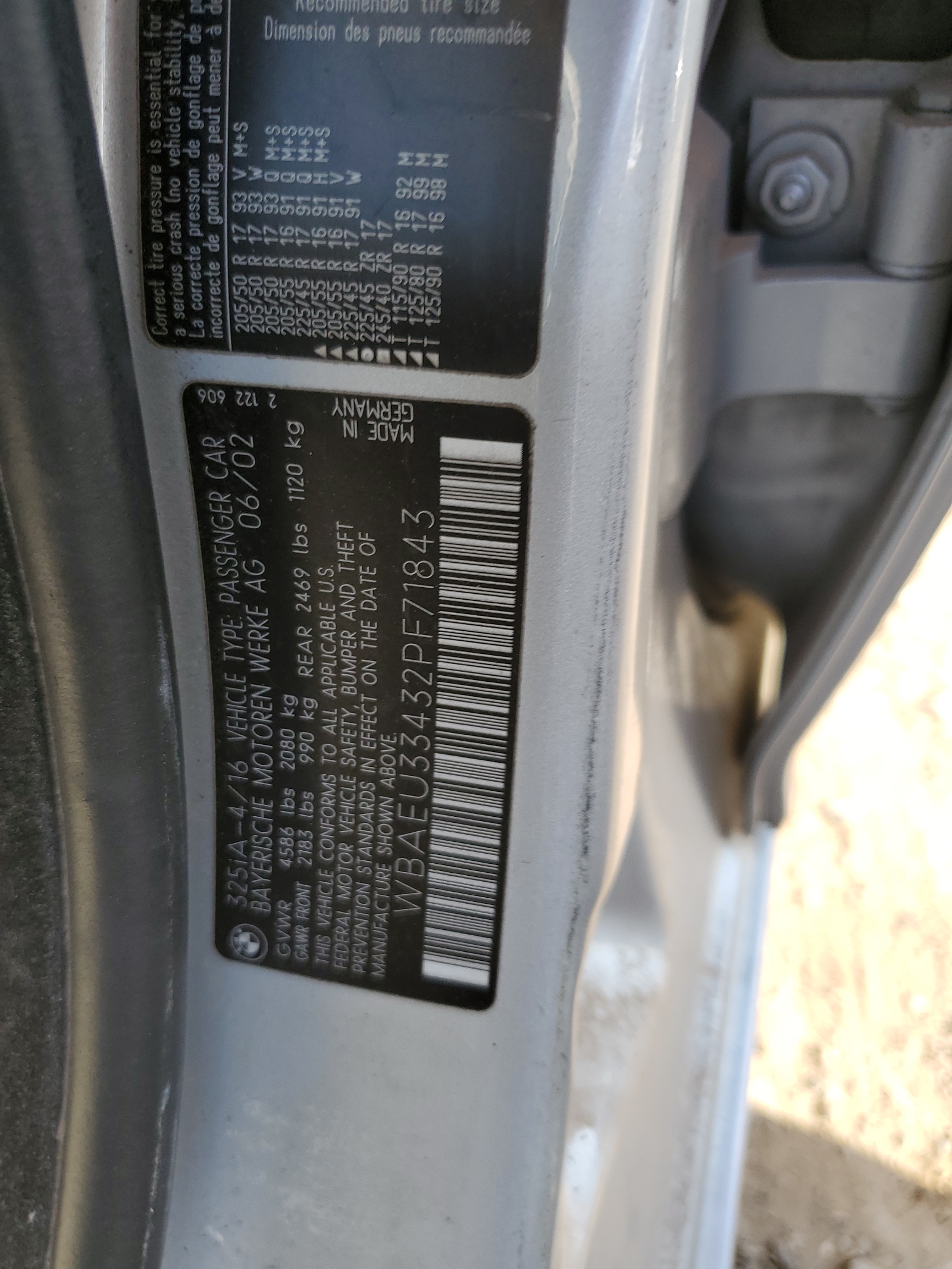 WBAEU33432PF71843 2002 BMW 325 Xi