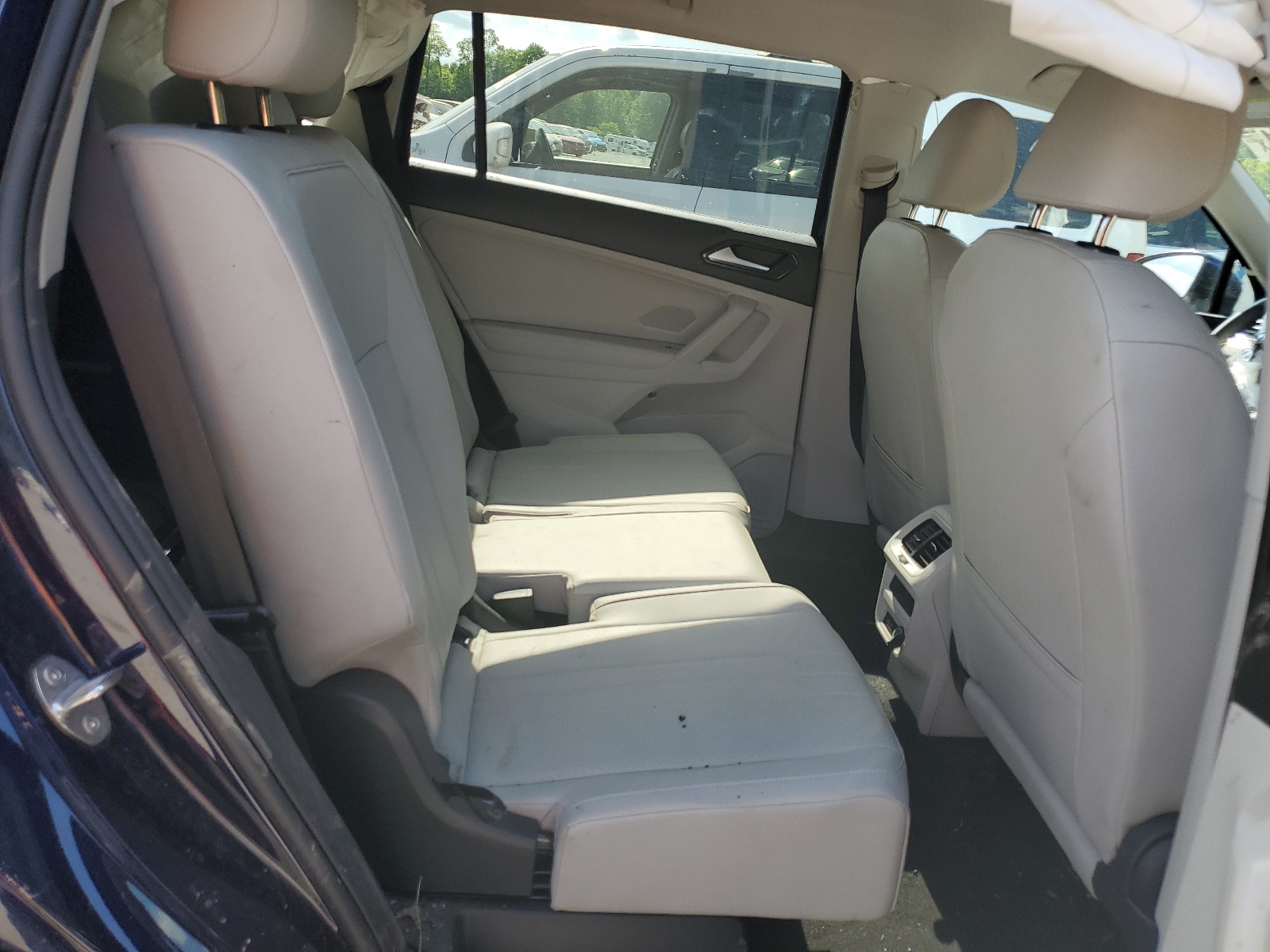 3VV2B7AX8PM074055 2023 Volkswagen Tiguan Se