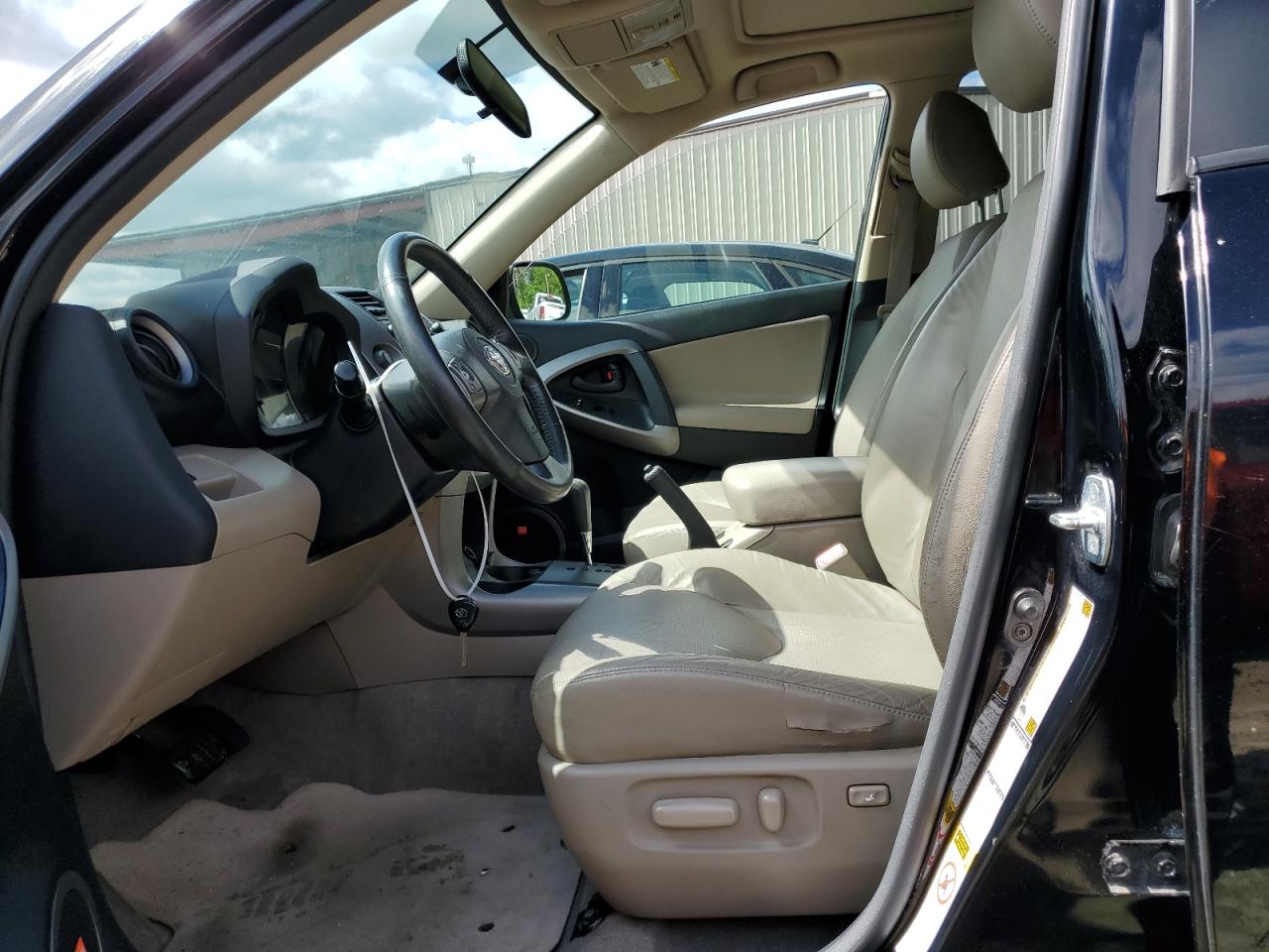 2008 Toyota Rav4 Limited VIN: JTMBD31V586061667 Lot: 54817034