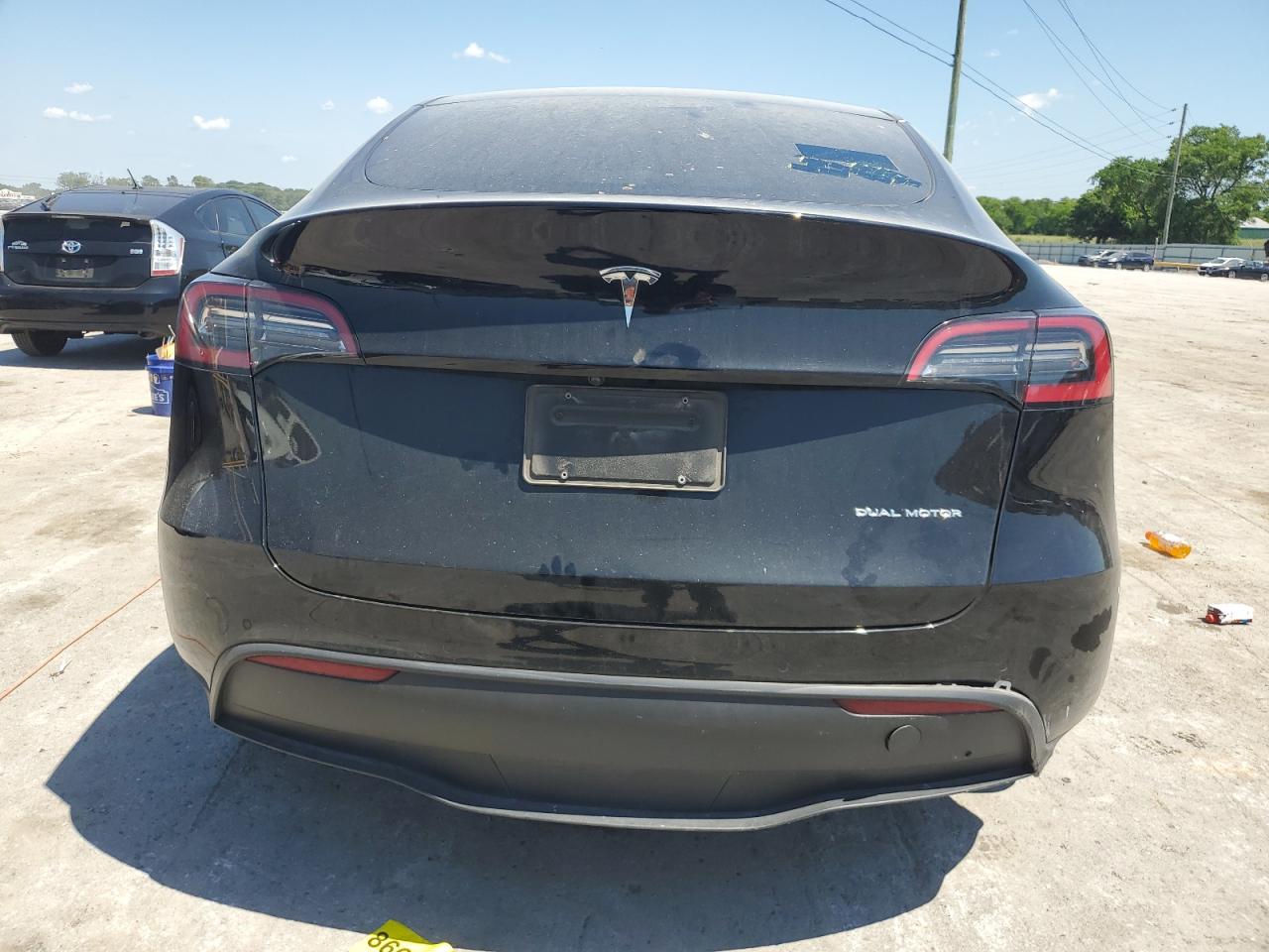 7SAYGDEE2NF564593 2022 Tesla Model Y