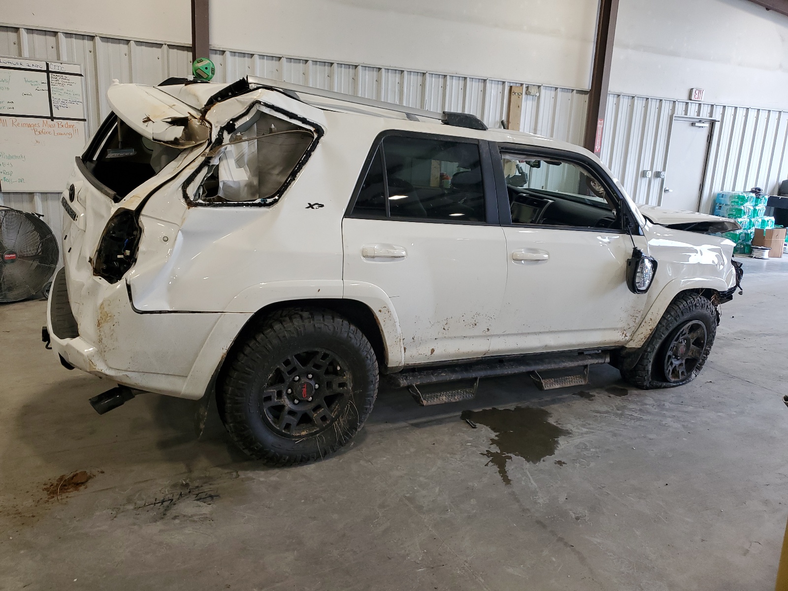 JTEFU5JR3P5305011 2023 Toyota 4Runner Sr5