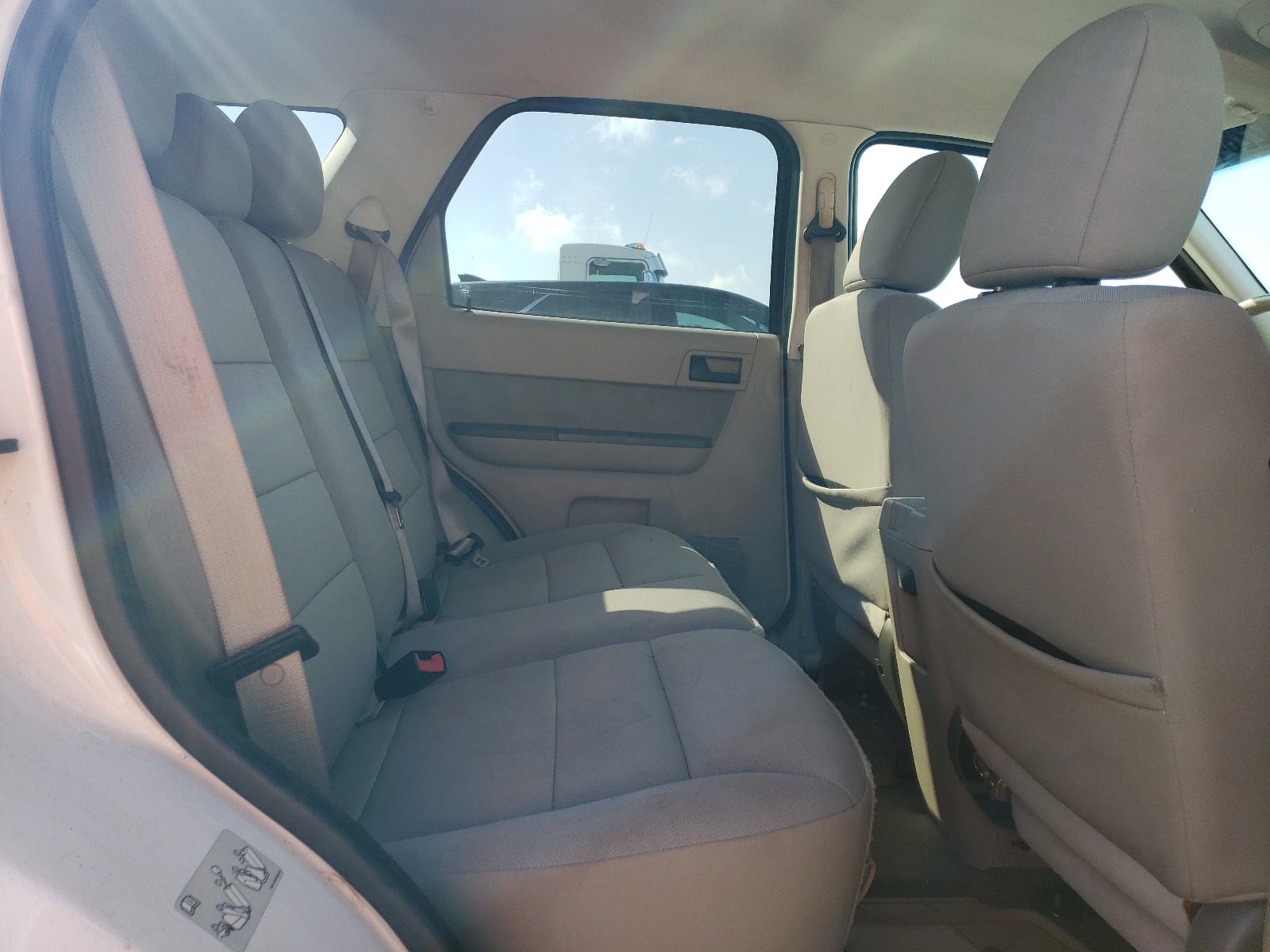 1FMCU0D74AKB88631 2010 Ford Escape Xlt