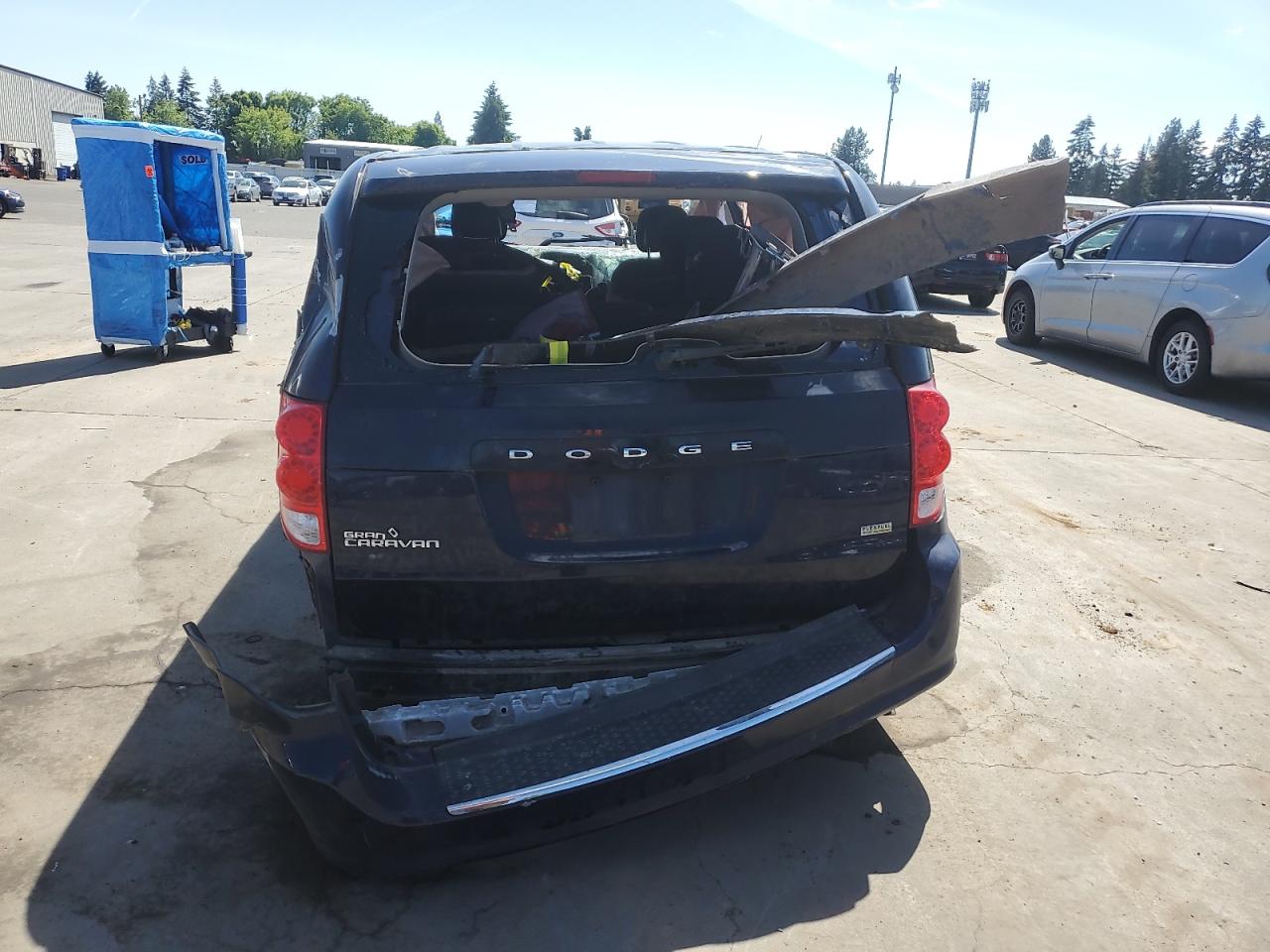 2C4RDGCG3DR750095 2013 Dodge Grand Caravan Sxt