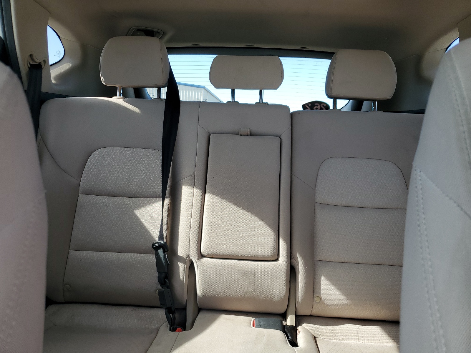 KM8J33A29JU641862 2018 Hyundai Tucson Value