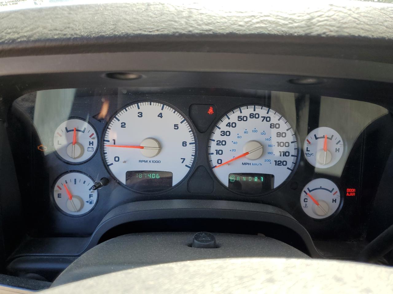 2004 Dodge Ram 1500 St VIN: 1D7HA18D44S736355 Lot: 52395124