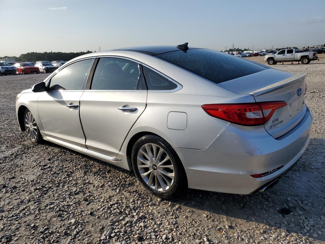 5NPE34AFXFH085660 2015 HYUNDAI SONATA - Image 2