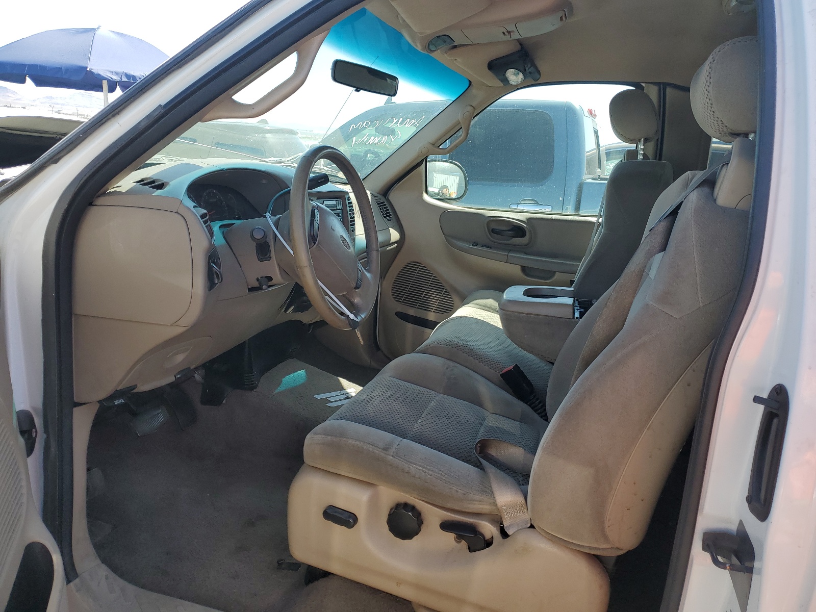 1FTRX17W72NA61970 2002 Ford F150