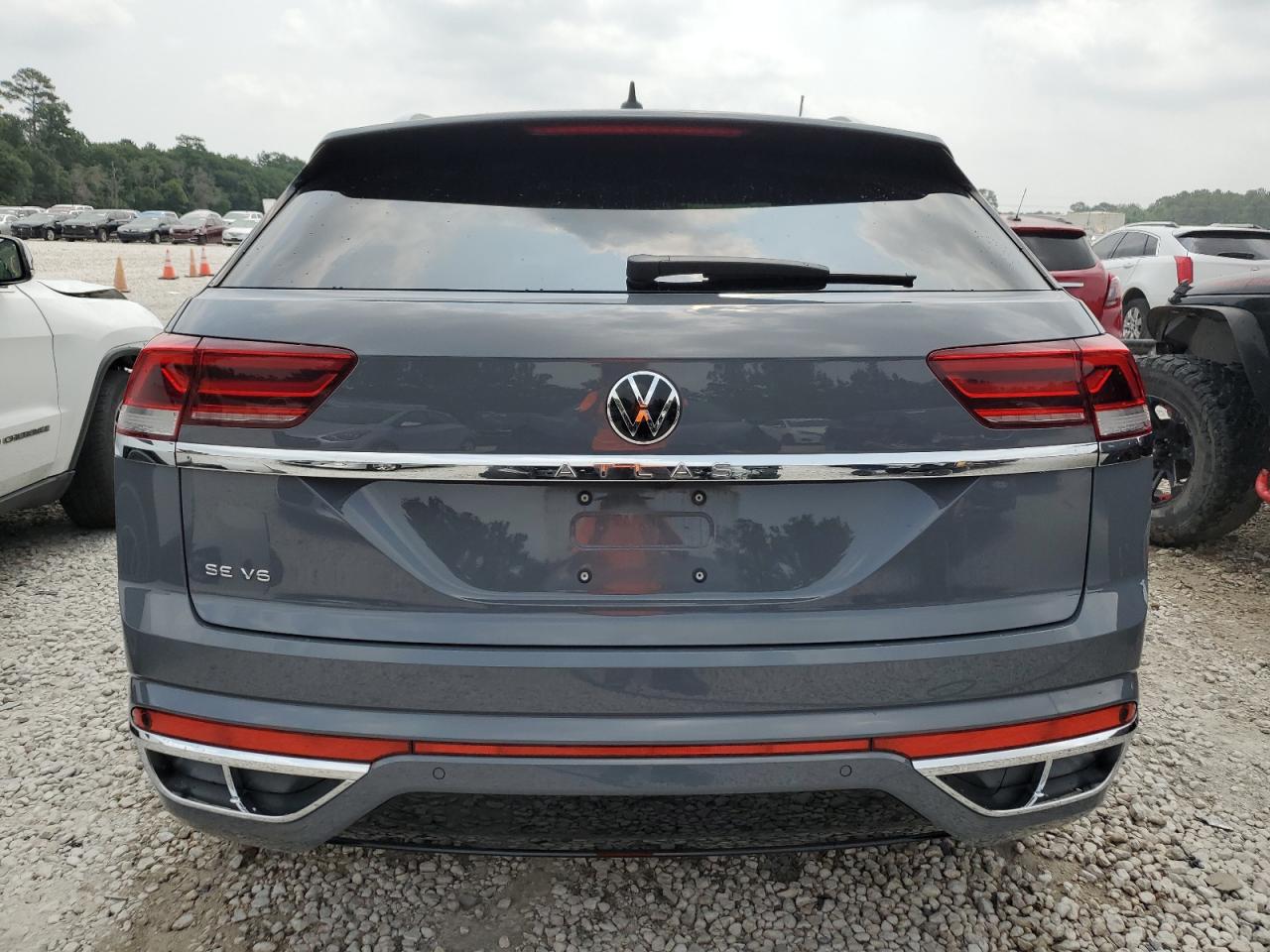 1V2PE2CA8MC238472 2021 Volkswagen Atlas Cross Sport Se