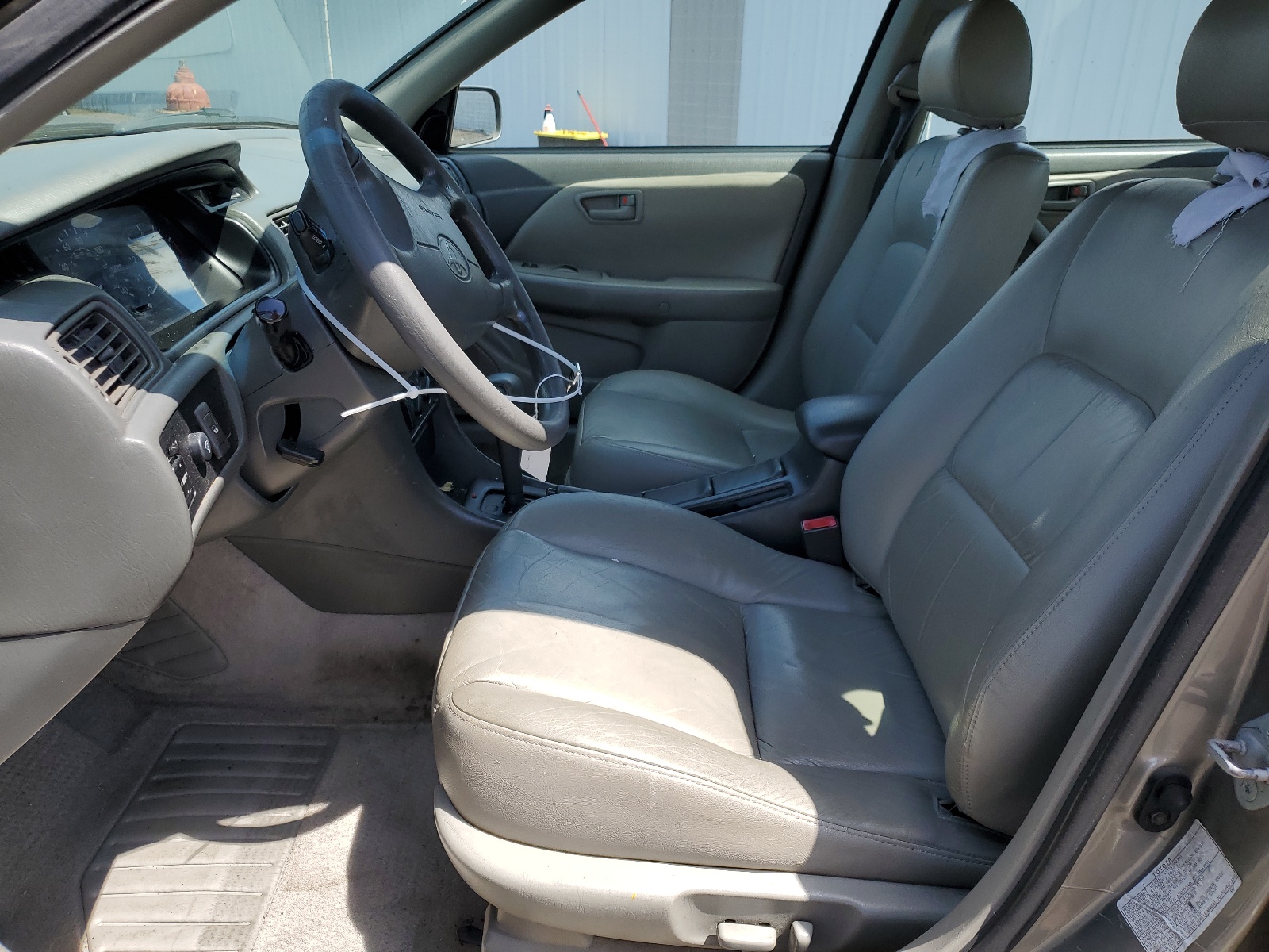 JT2BG22K1Y0473828 2000 Toyota Camry Ce