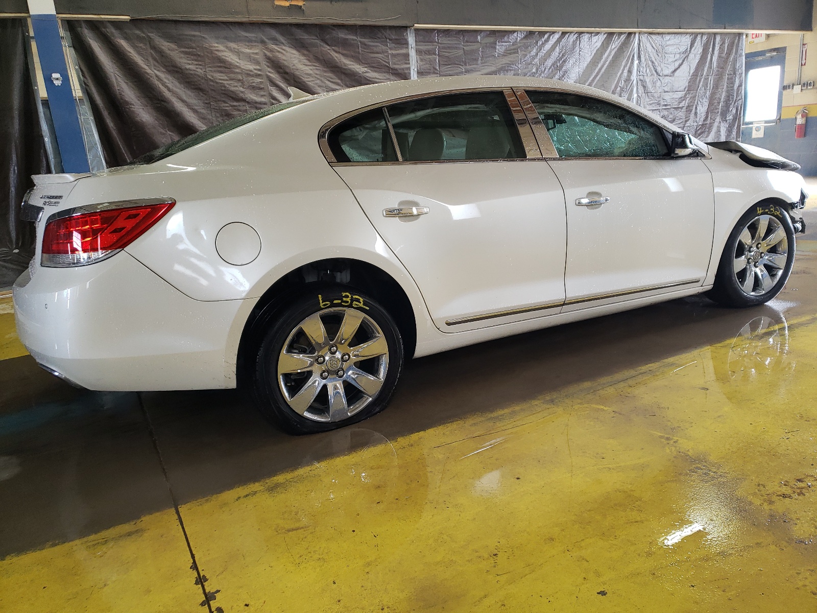 2013 Buick Lacrosse Premium vin: 1G4GF5E38DF178816