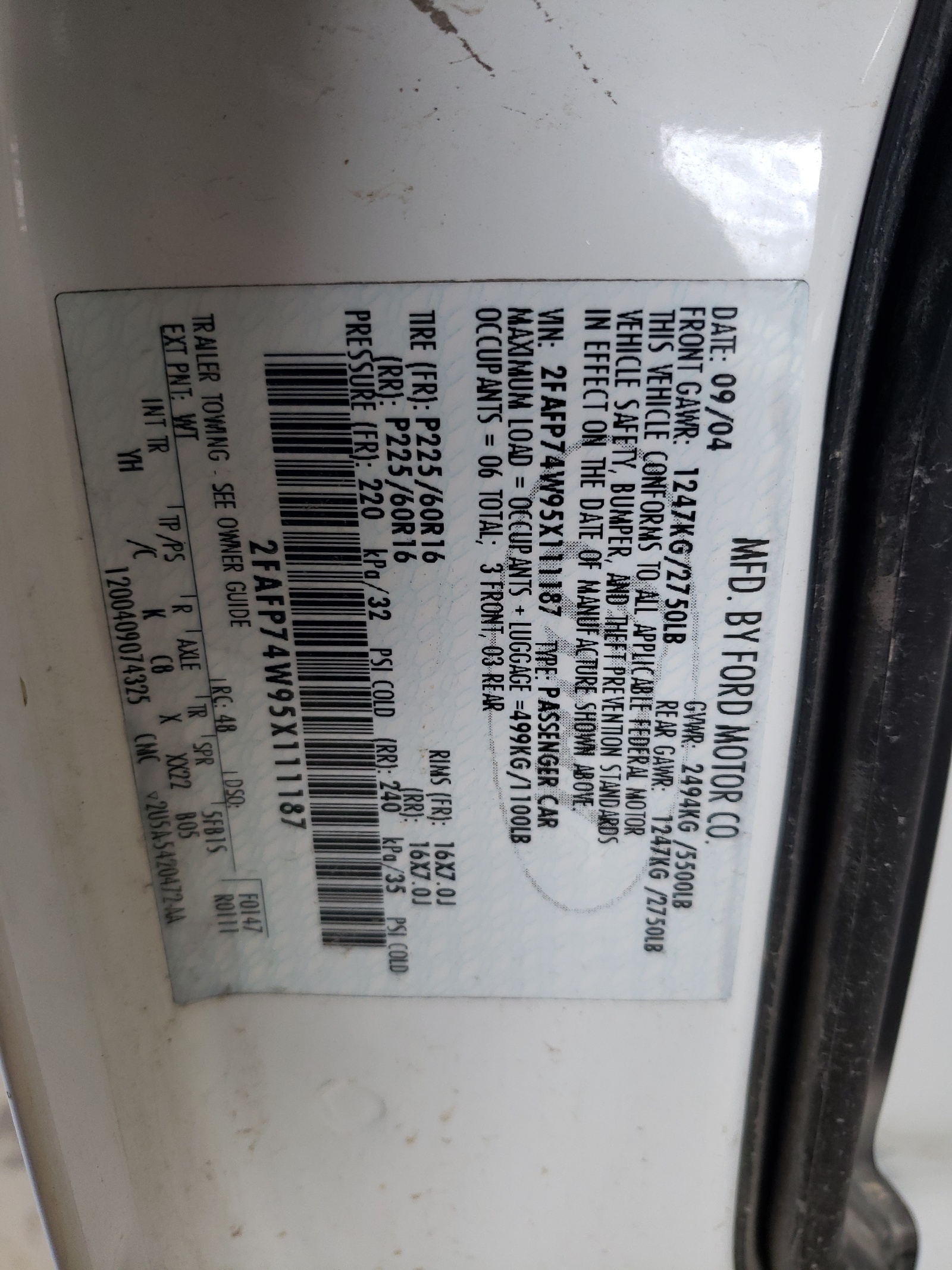 2FAFP74W95X111187 2005 Ford Crown Victoria Lx