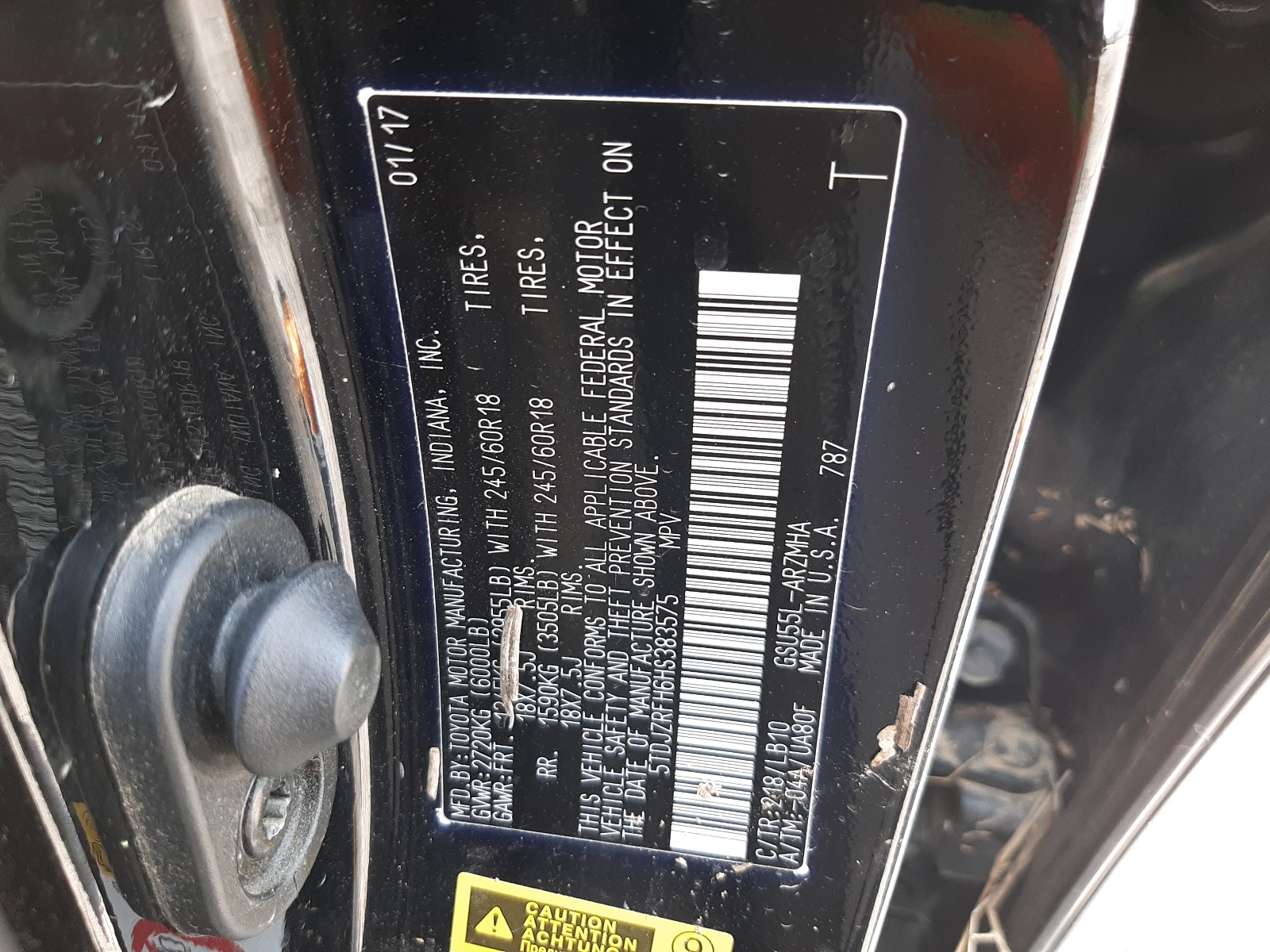 5TDJZRFH6HS383575 2017 Toyota Highlander Se